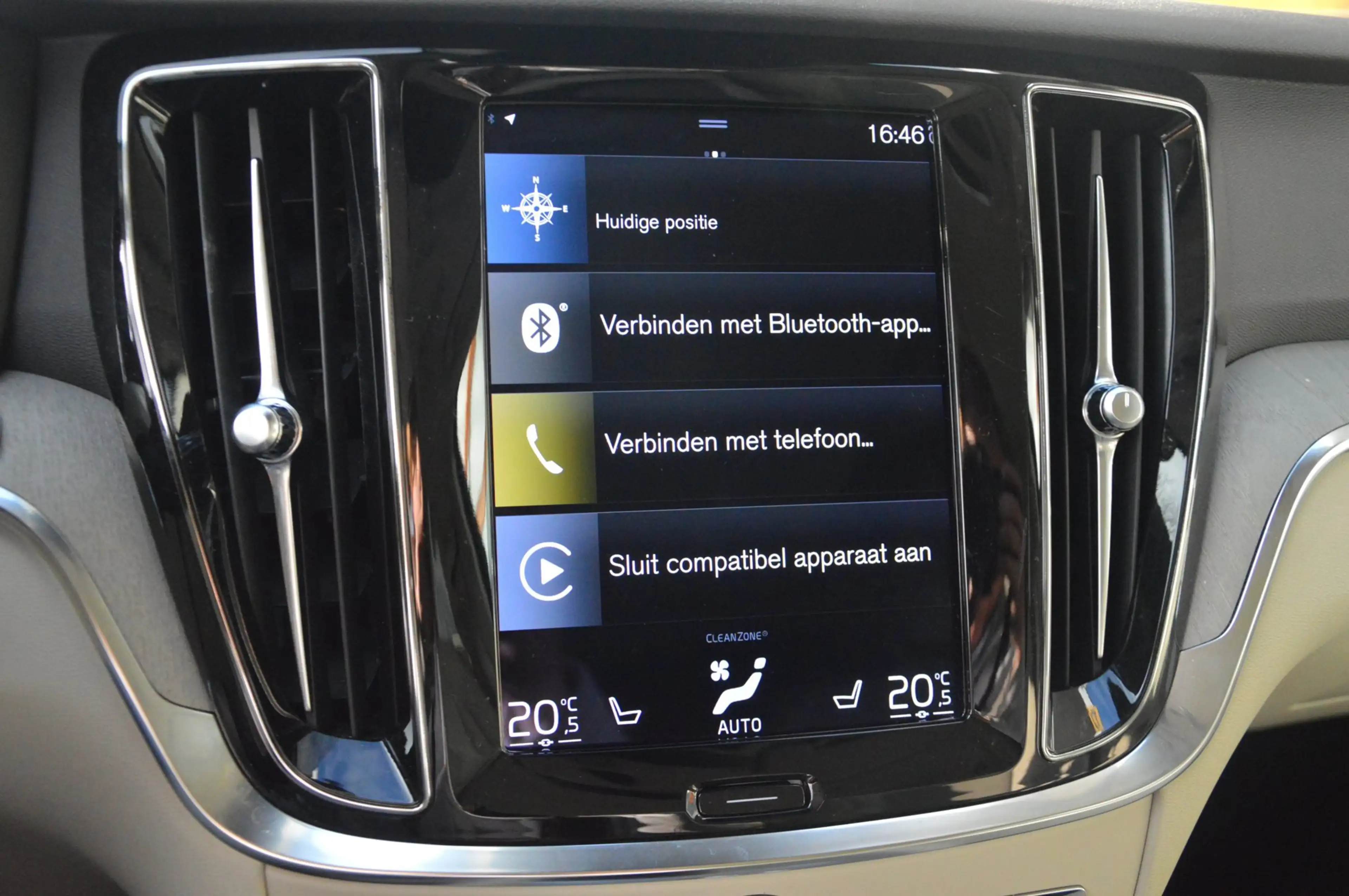 Volvo V60 Cross Country B5 AWD | Panoramadak | Adaptive Cruise | Harman/Ka — photo 7
