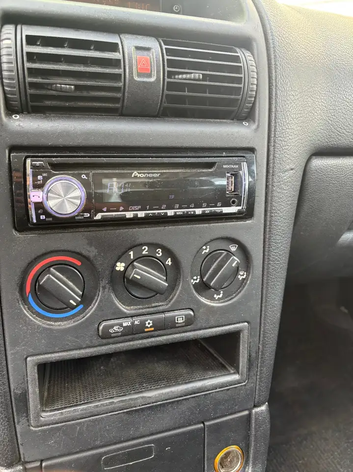 Opel Astra 1.6 Edition - INRUILKOOPJE ZO MEENEMEN!, foto 12