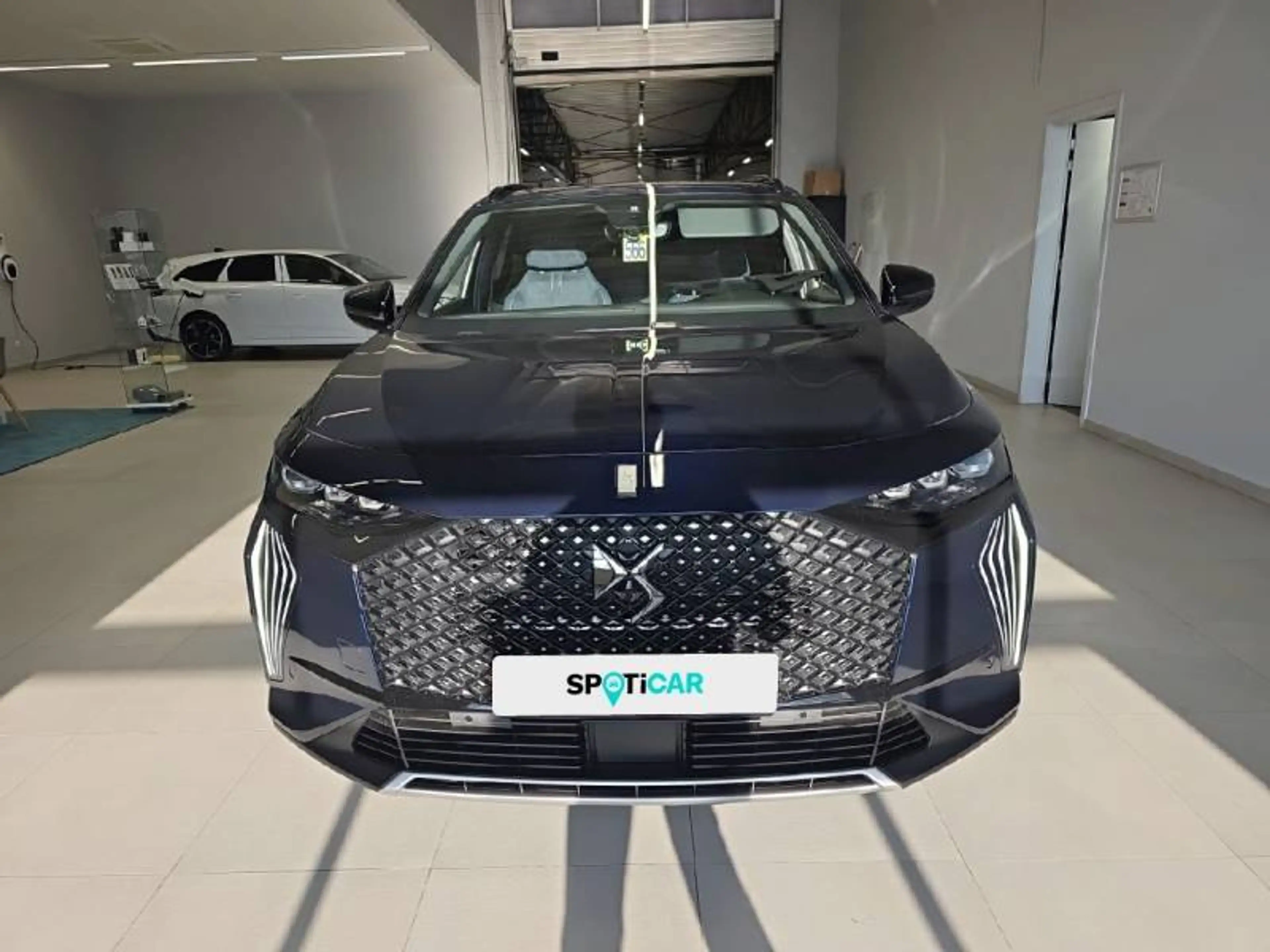 DS Automobiles DS 7 1 Plug-in Hydrid 225 Jules Verne — photo 2