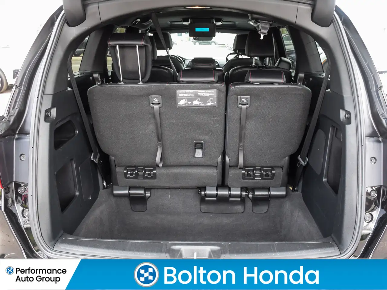 Honda Odyssey снимка Honda Odyssey