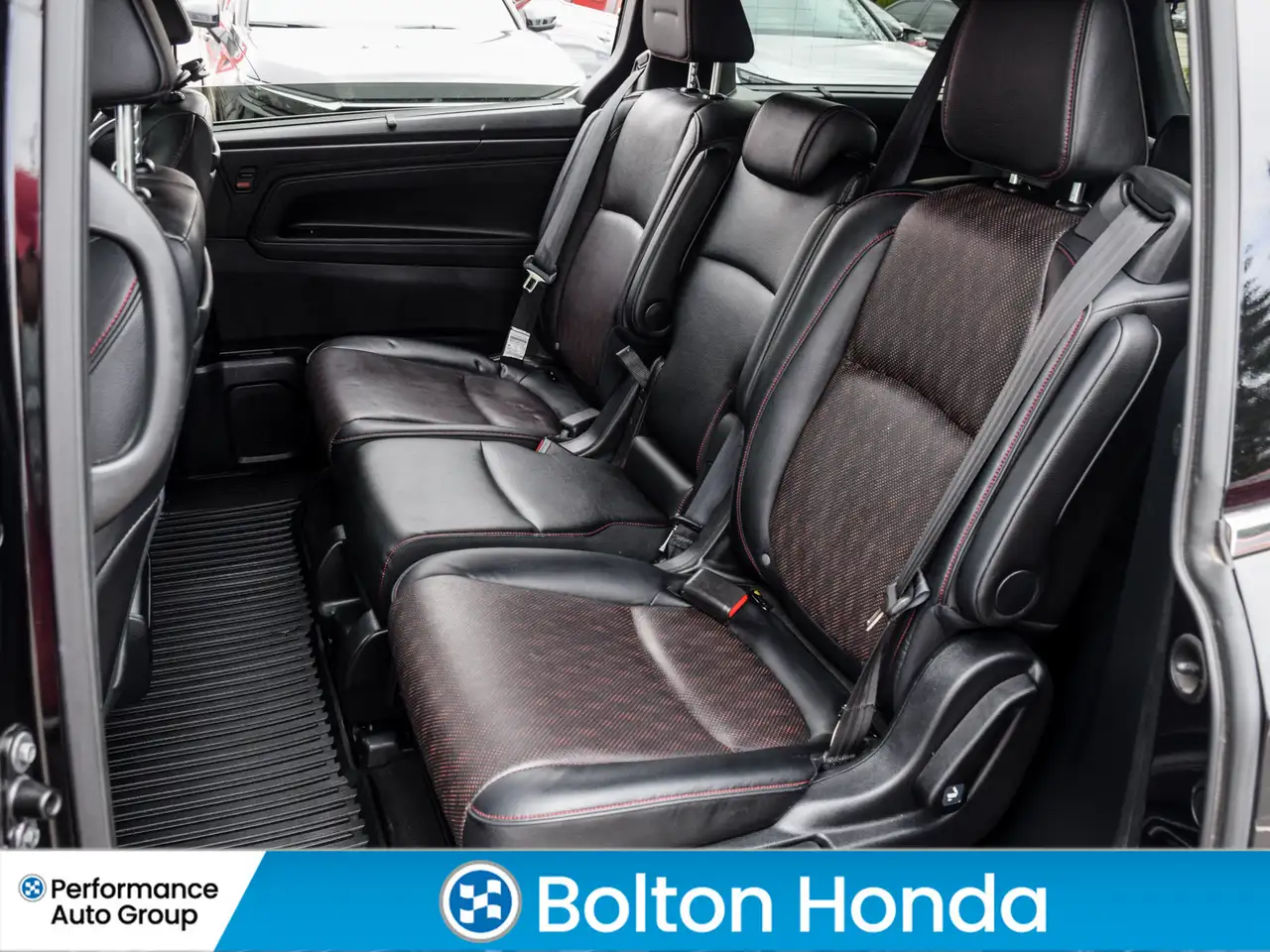 Honda Odyssey снимка Honda Odyssey