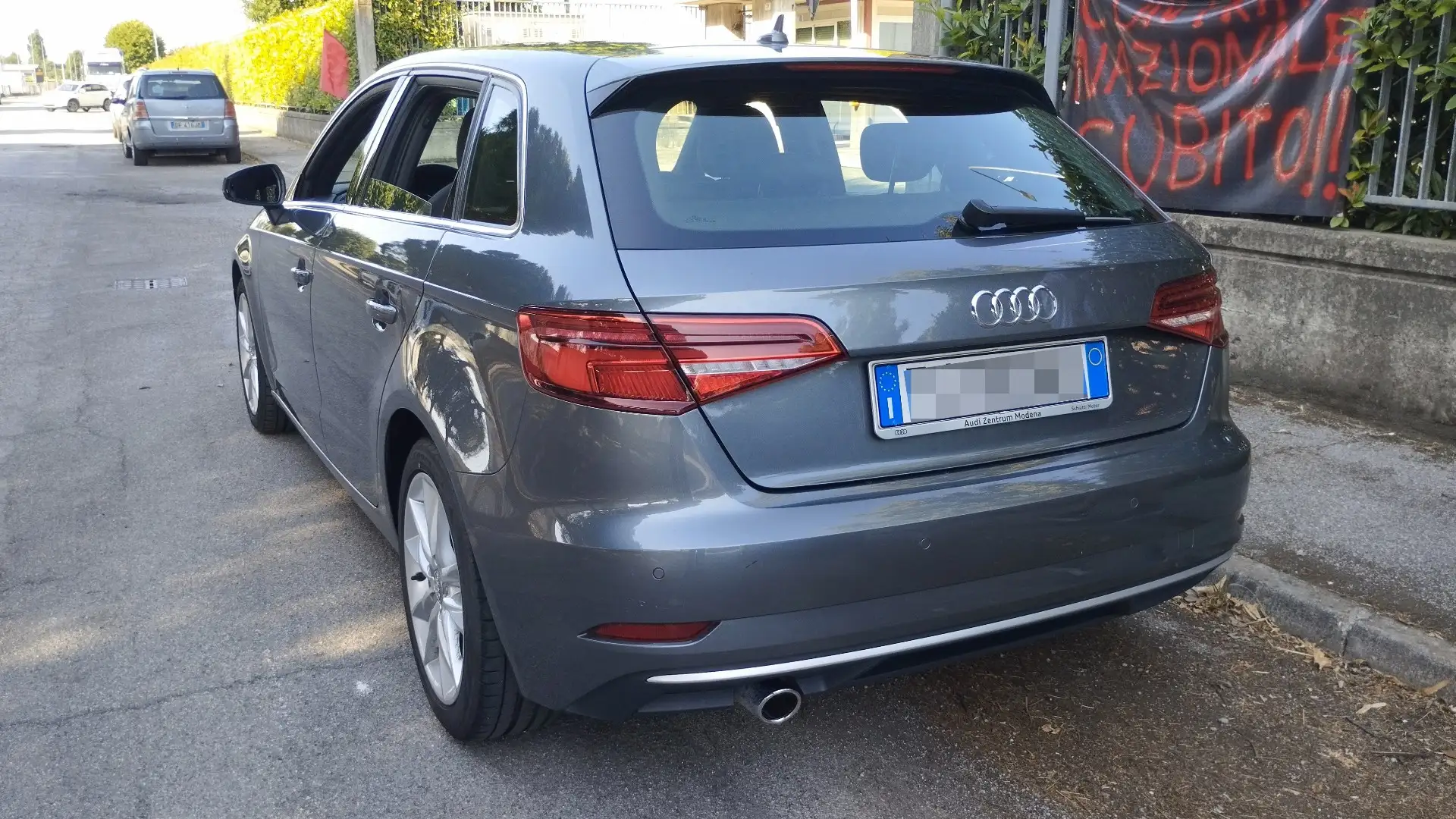 Audi A3 1.6 tdi Business 116cv - 1