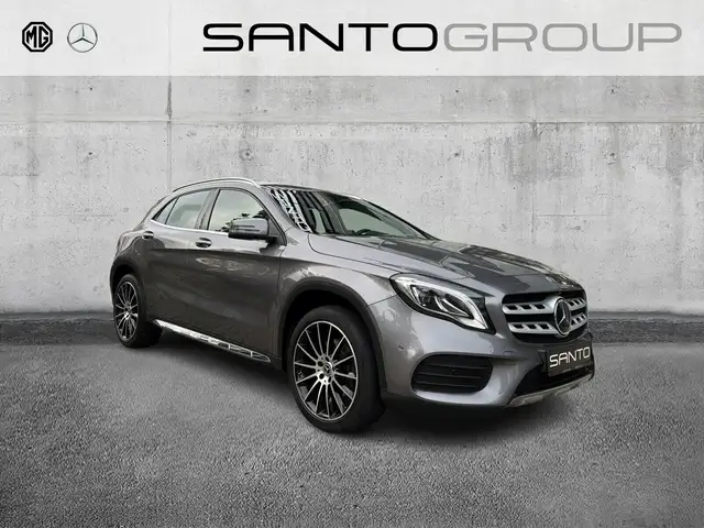 Mercedes-Benz GLA 220 GLA 220 d 4MATIC PEAK AMG Line 360 KAMERA LED Navi