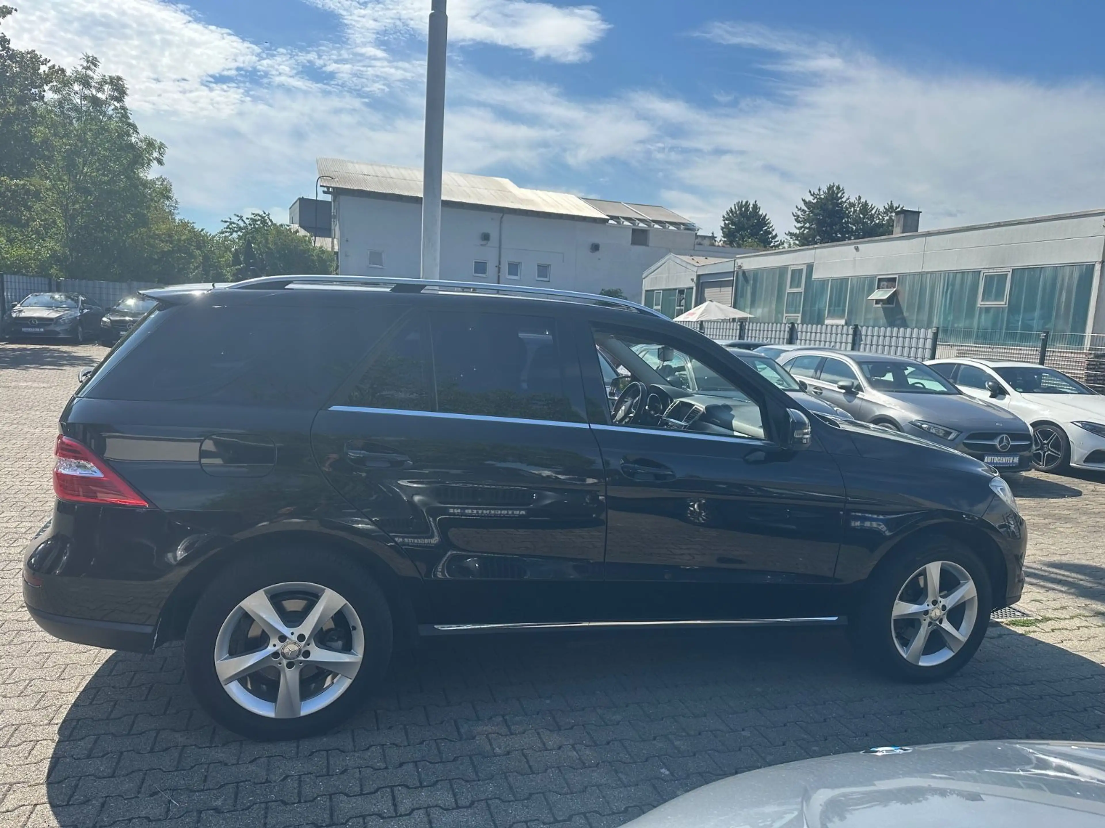Mercedes-Benz ML 350 CDI BlueTec/ 4MATIC 7G-Tronic/Navi-Comand — photo 4