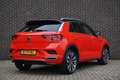 Volkswagen T-Roc 1.5 TSI 150pk DSG Sport Business R | Panoramadak | Rood - thumbnail 2