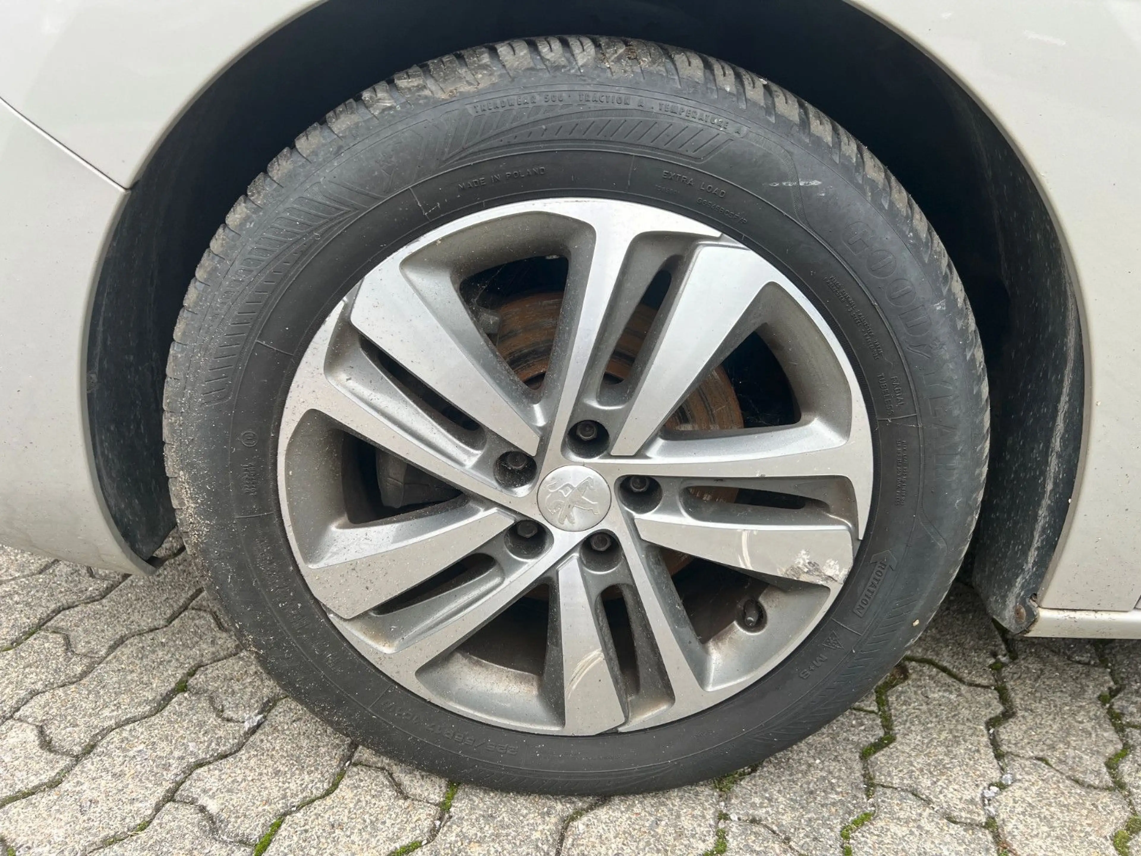 Peugeot Traveller Allure autom. L2 AHK Navi ACC SHZ Kam. — photo 10