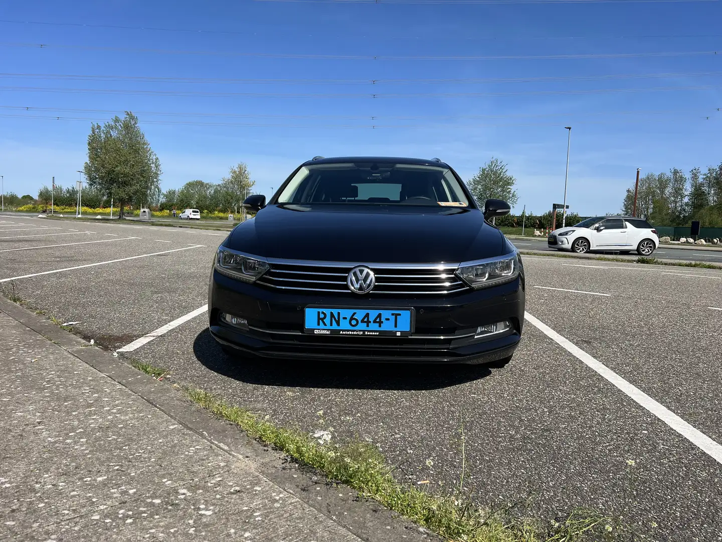 Volkswagen Passat 1.6 TDI CL Bns Zwart - 2