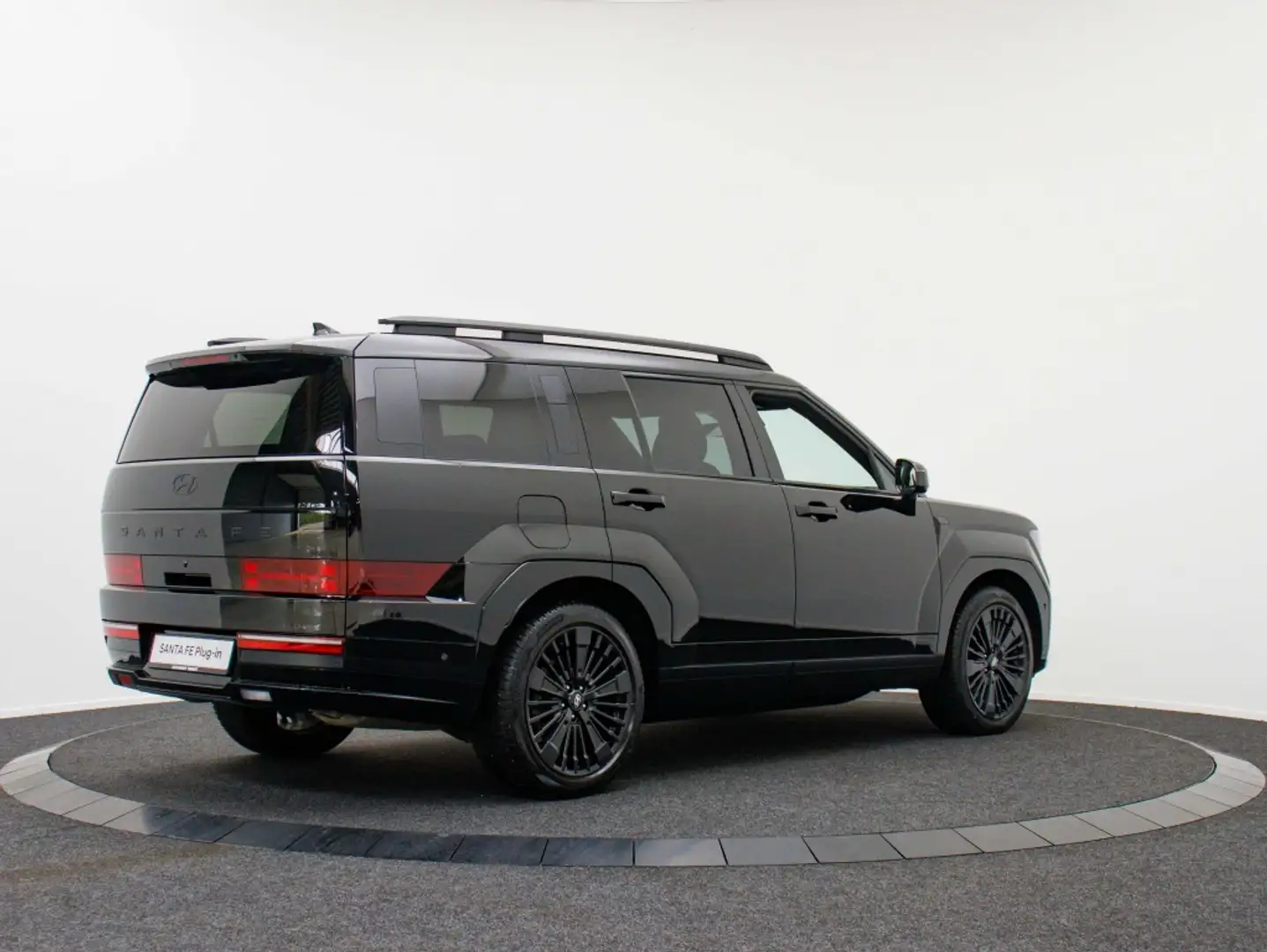 Hyundai SANTA FE 1.6 T-GDI PHEV Black Line | 7-zits | Zomer + winte Zwart - 2