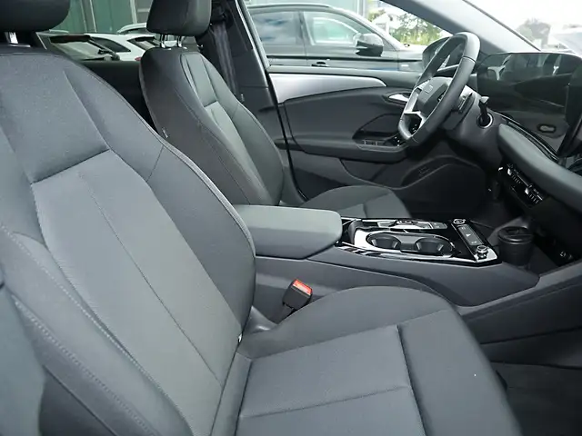 Audi A6 E-Tron view 6