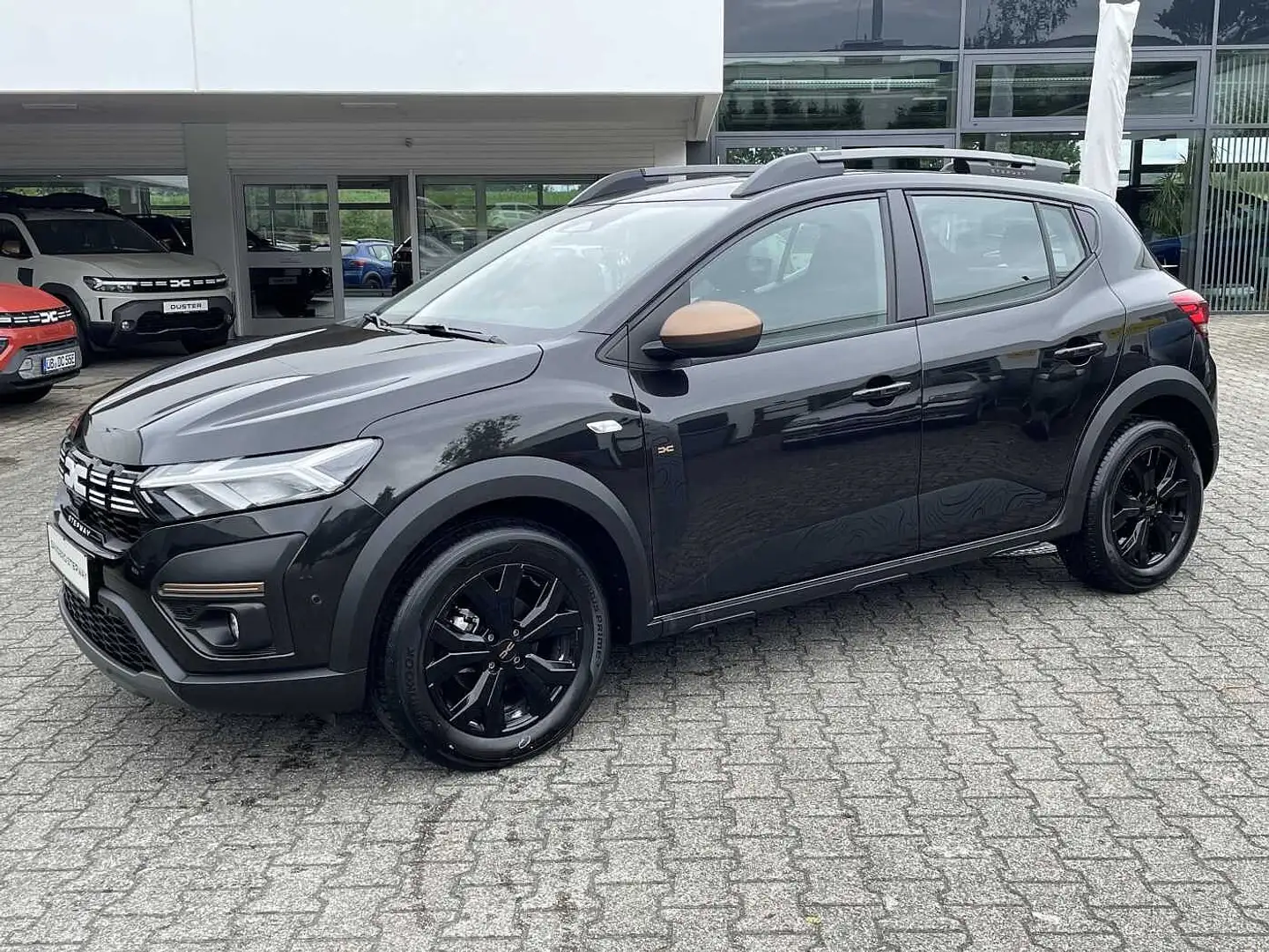 Dacia Sandero Stepway Extreme TCe 110  SD SHZ uvm Reduziert !!! Schwarz - 1