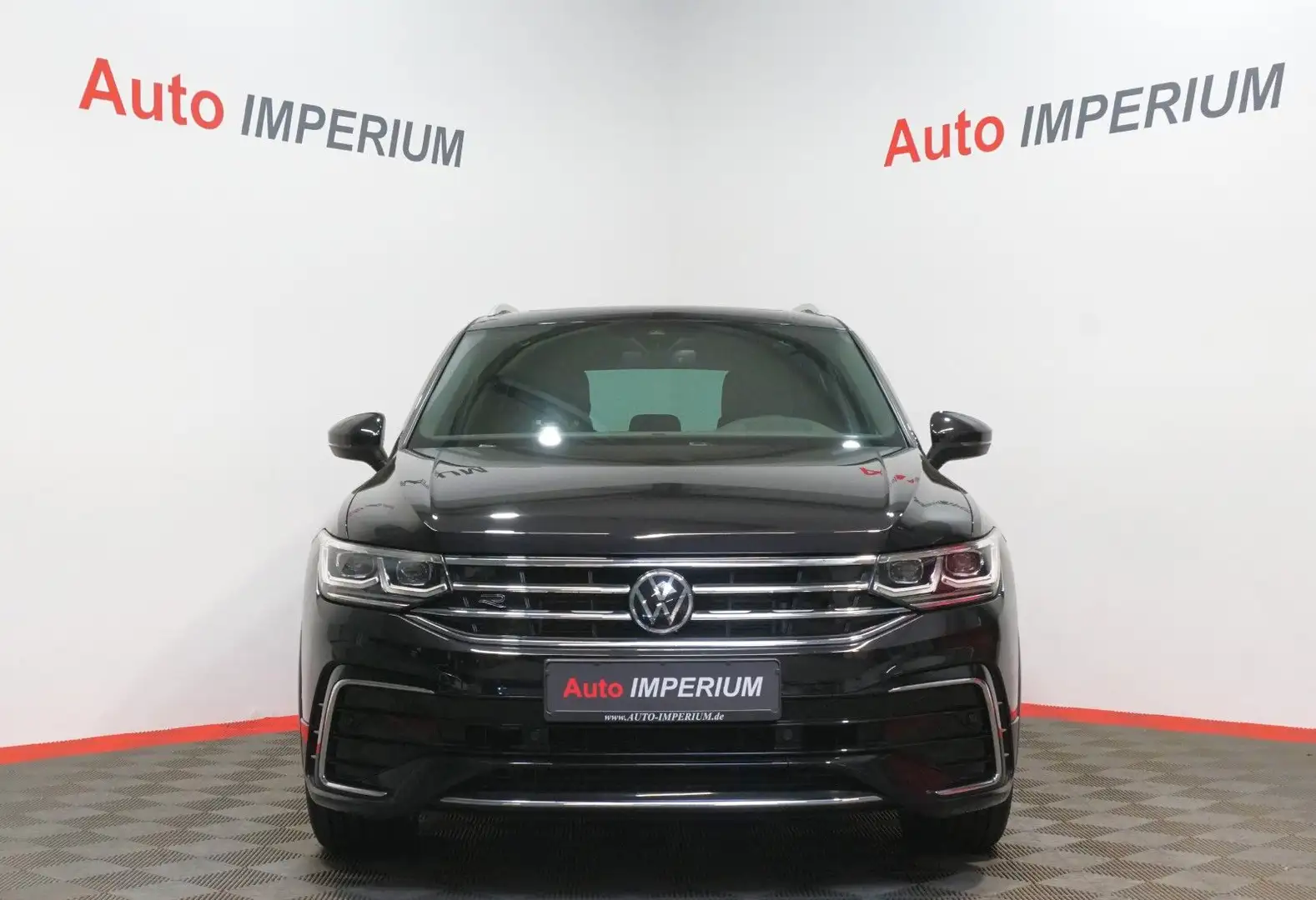 Volkswagen Tiguan R-Line 4Motion 2.0 TSI*PANO*IQ.Light*ACC* Schwarz - 2