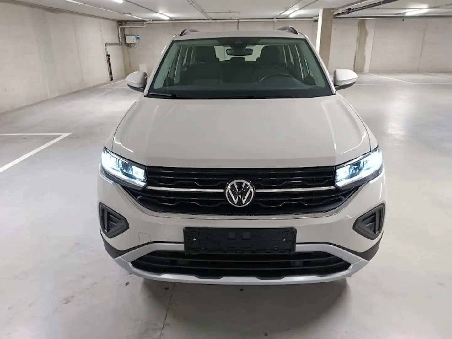 Volkswagen T-Cross T-Cross 1.0 TSI DSG AccIQ-Drive Nav Afn Trekh Gris - 2