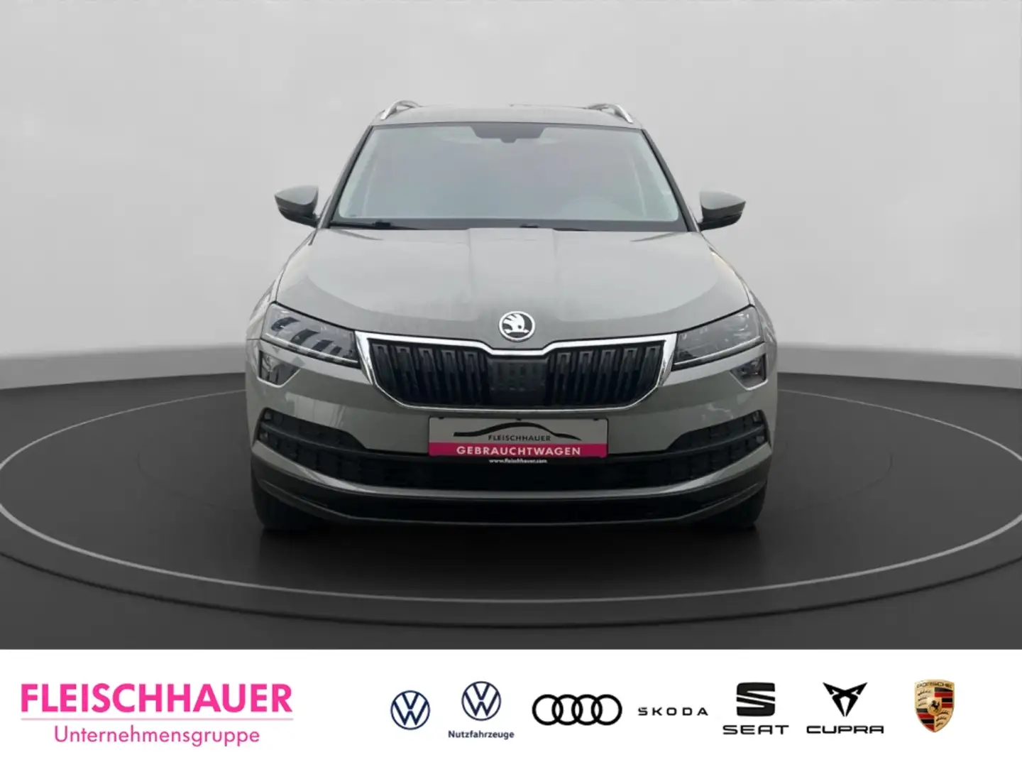Skoda Karoq 1.5 TSI Clever AHK Navi Einparkhilfe LED Grau - 2
