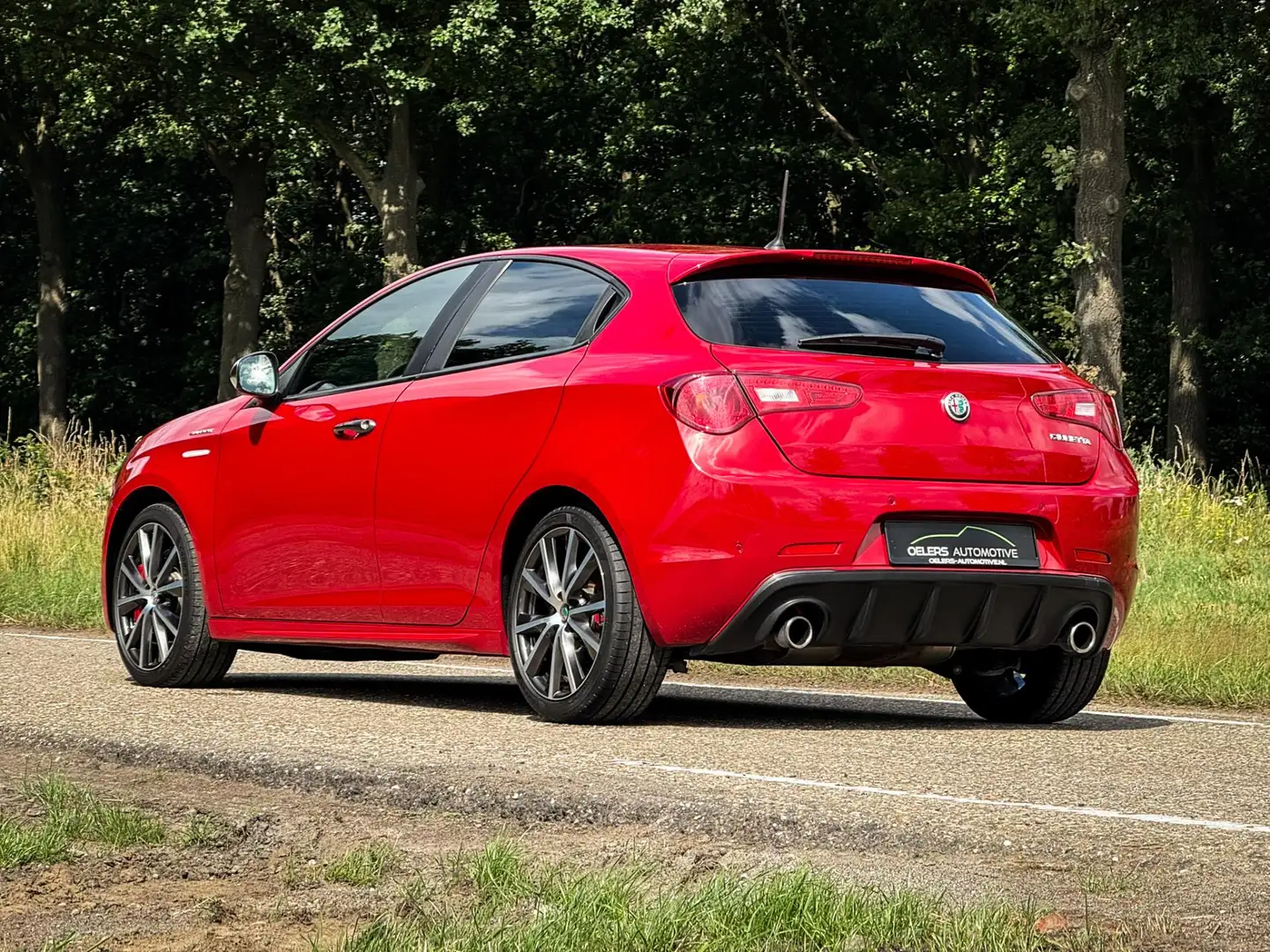 Alfa Romeo Giulietta 1.750 Turbo Veloce | Clima | Cruise | Leder | PDC Rood - 2