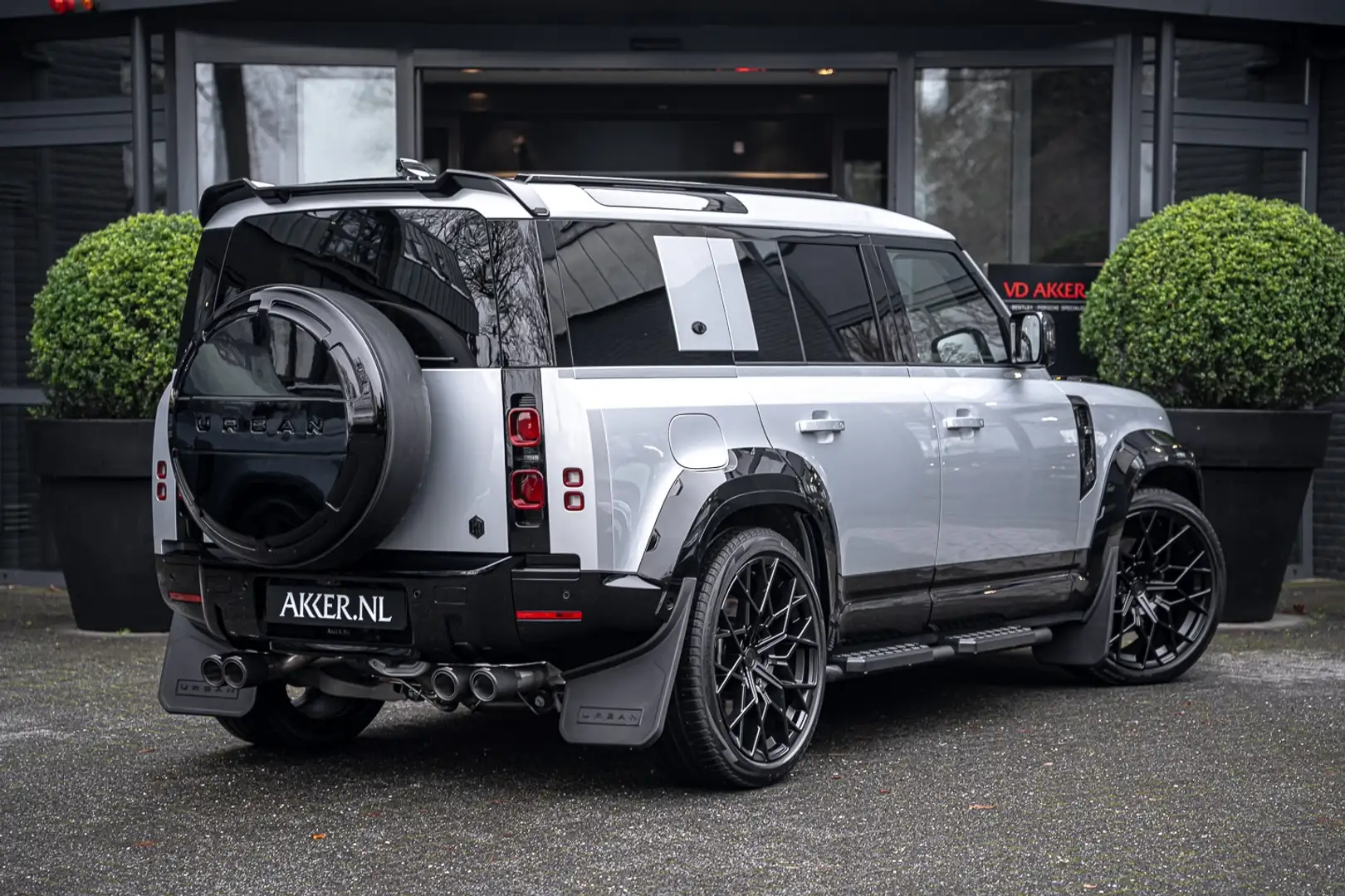 Land Rover Defender LANDROVER 110 P400e XS Edition URBAN Wide Body | 2 Grau - 2
