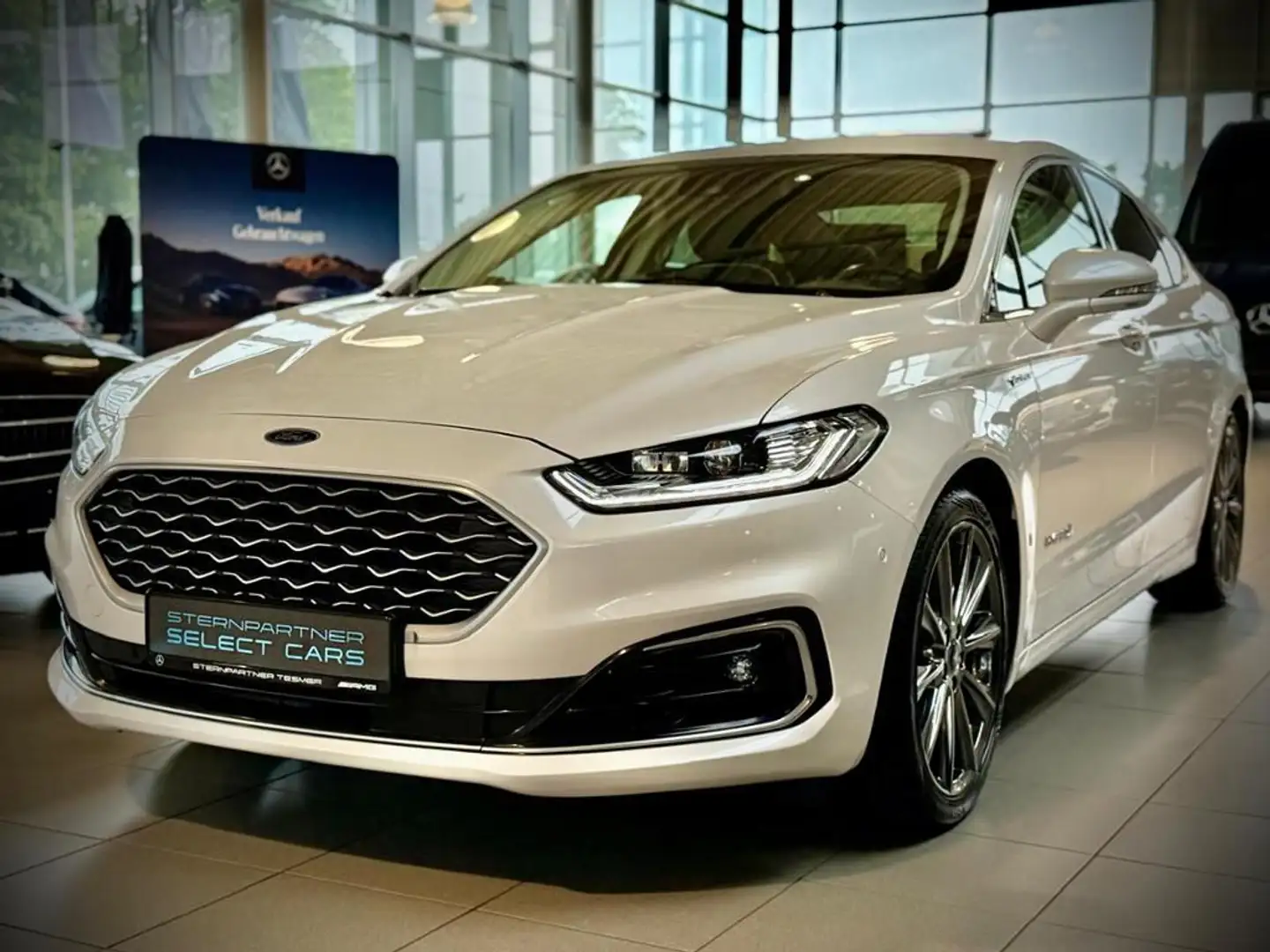 Ford Mondeo 2.0 Hybrid Vignale+S.Dach+Kamera+Memory Blanco - 2