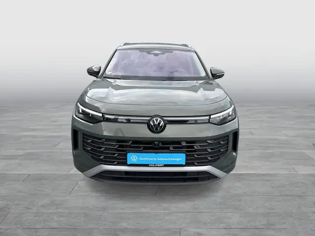 Volkswagen Tayron view 4