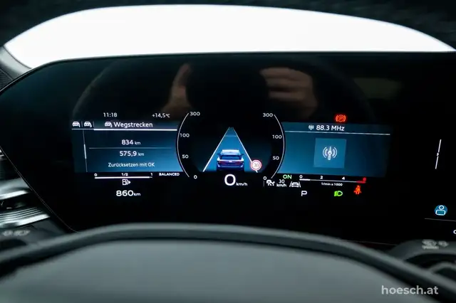 Audi A6 view 11