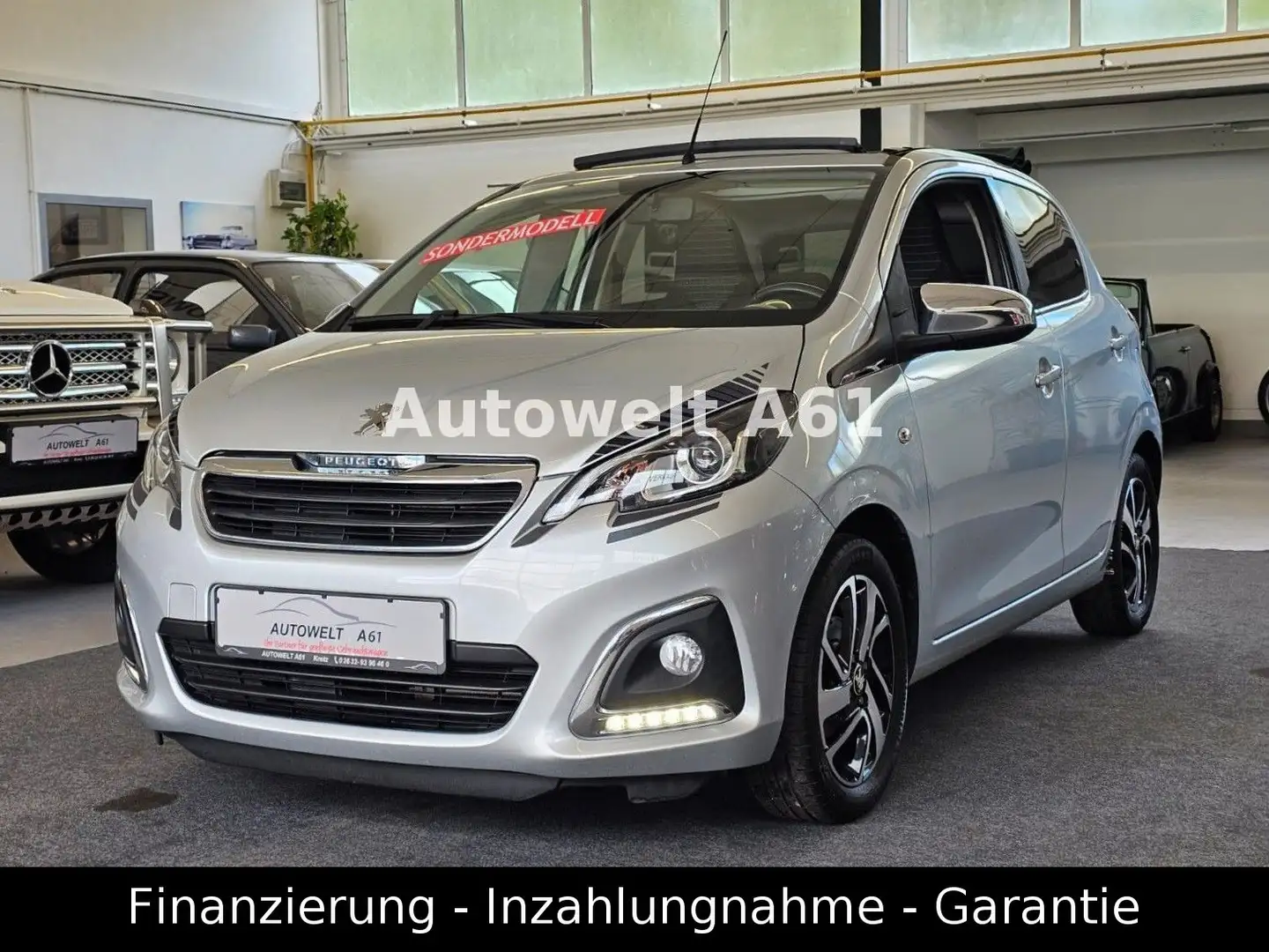 Peugeot 108 TOP Collection VTi 72 FALTDACH+SHZ+MY2021 Grau - 2
