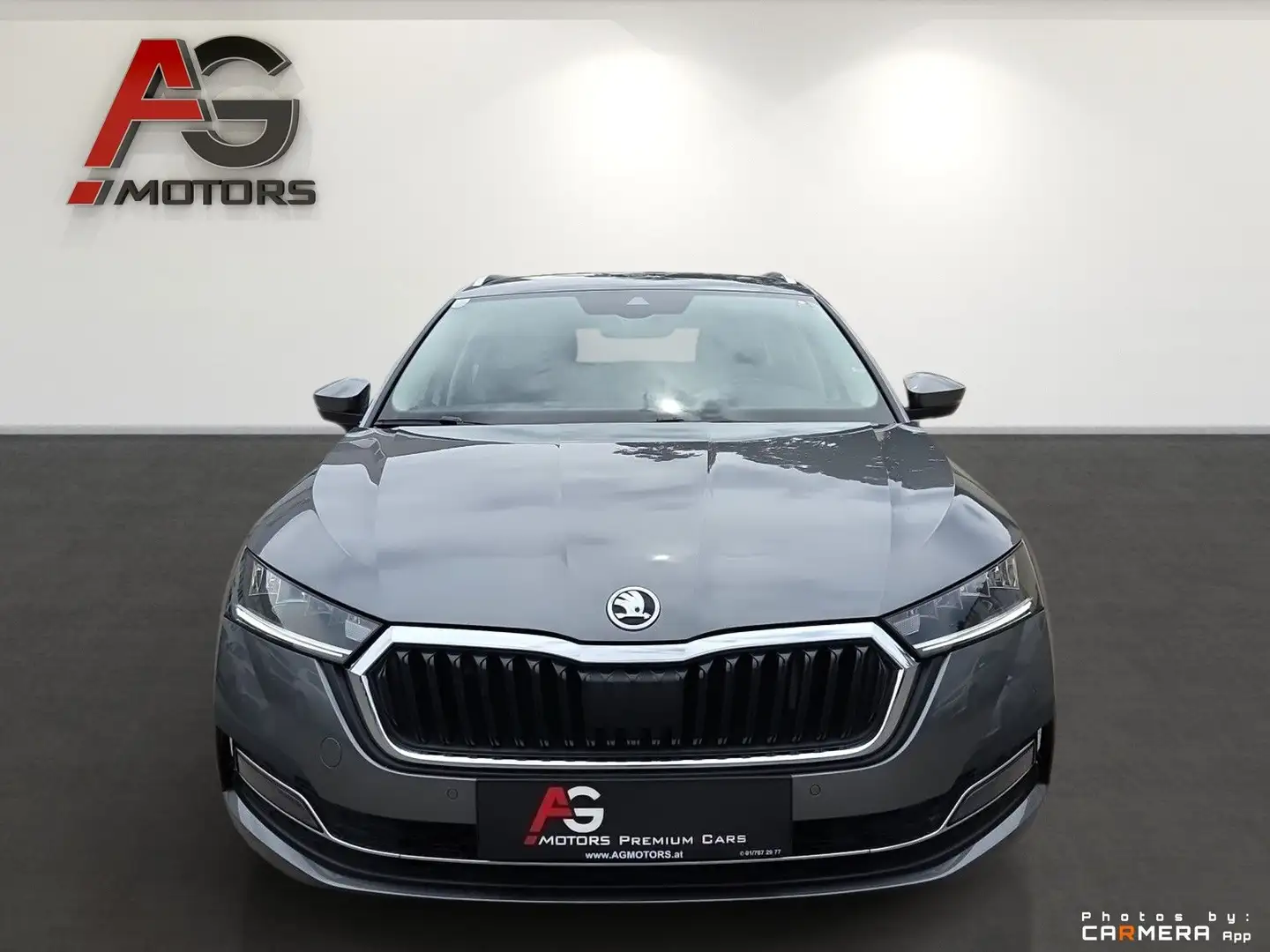 Skoda Octavia Combi 2,0 TDI Style DSG/Virtual Cockpit/LED/Kamer Grau - 2