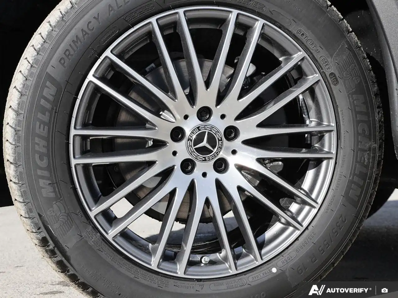 Mercedes-Benz GLC снимка Mercedes-Benz GLC