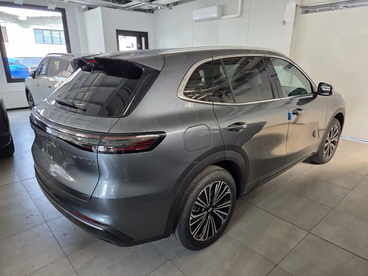 Geely Starray EM-i 2026