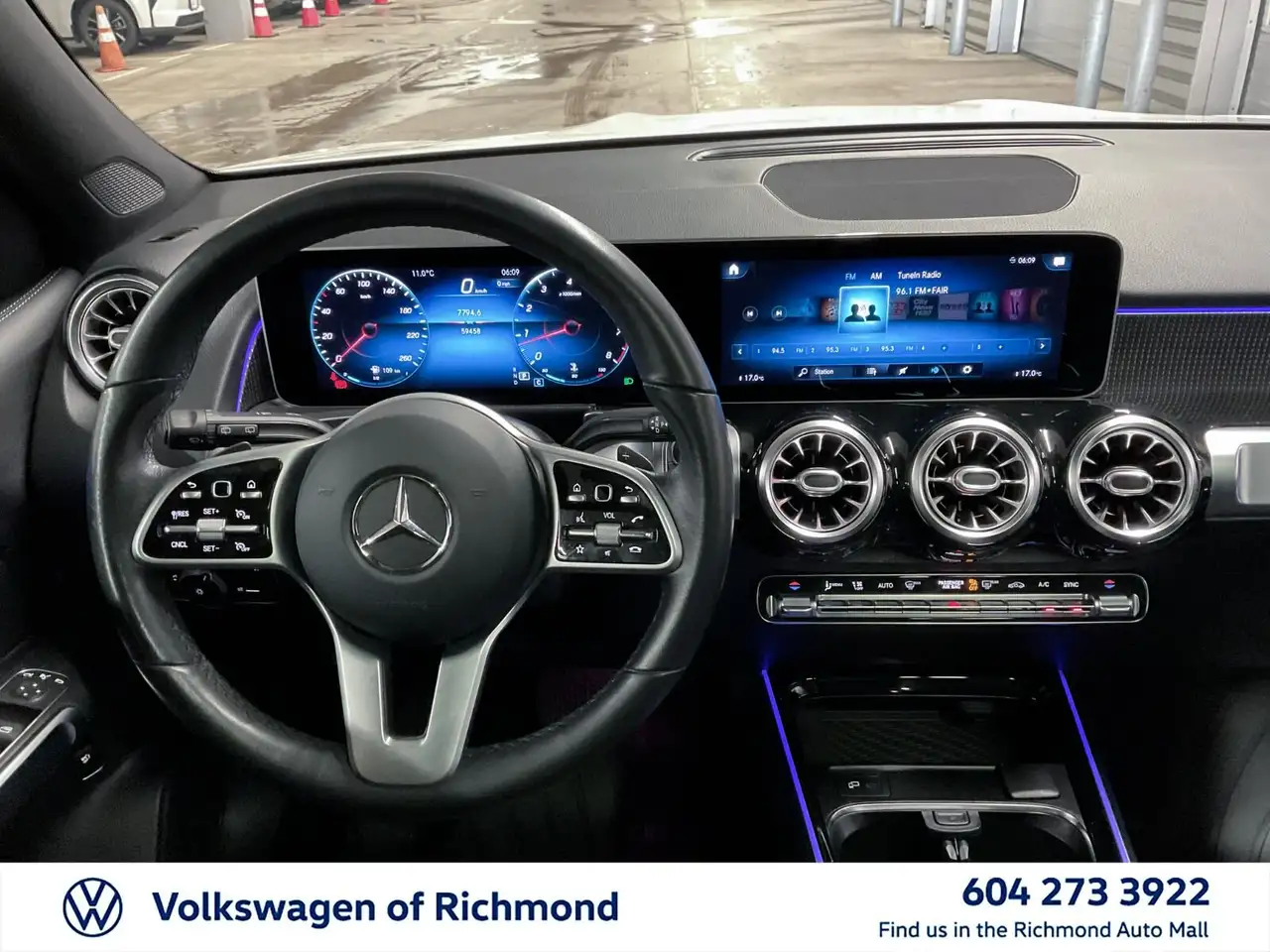 Mercedes-Benz GLB снимка Mercedes-Benz GLB