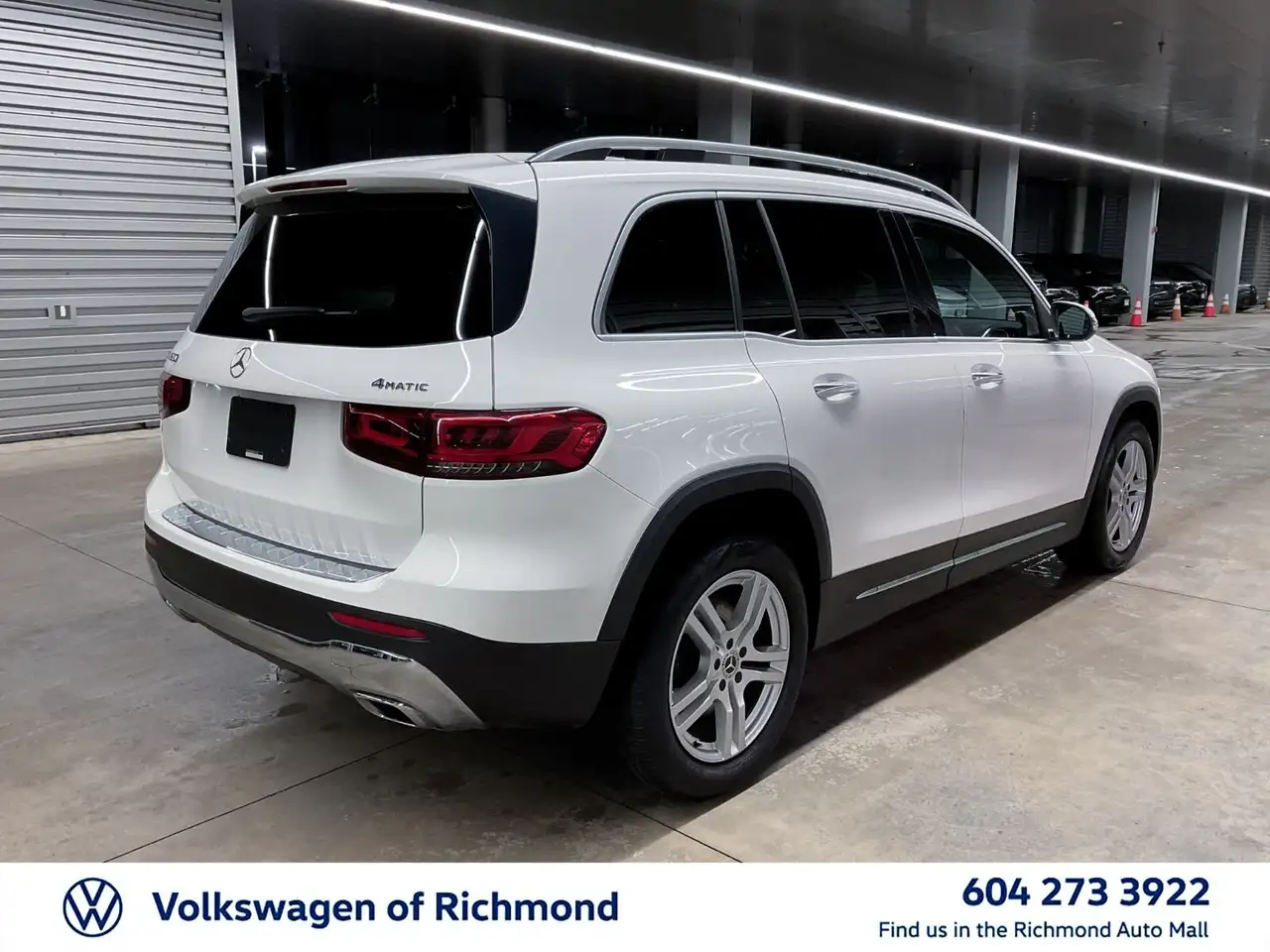 Mercedes-Benz GLB снимка Mercedes-Benz GLB
