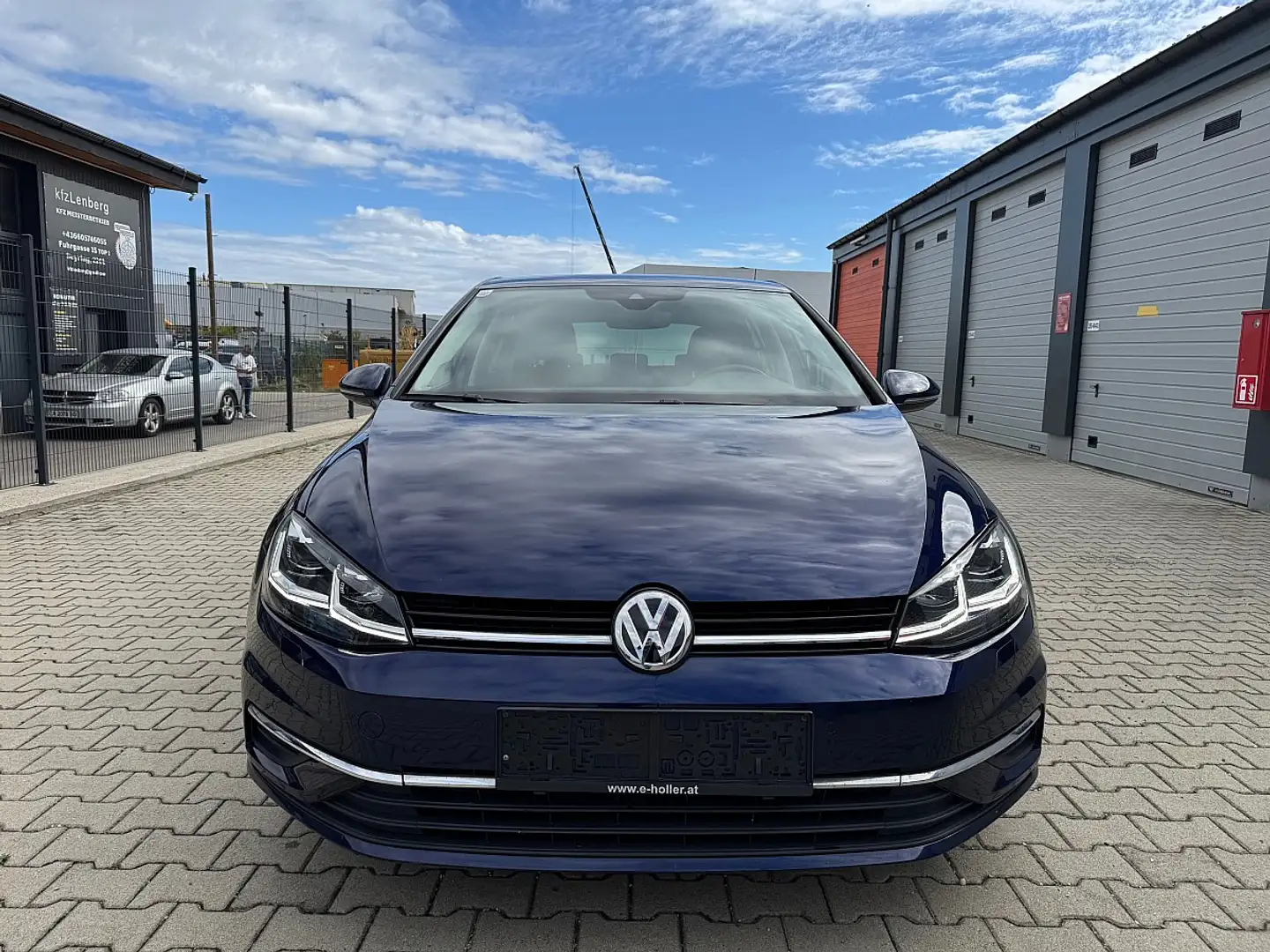 Volkswagen Golf Sound Edition 2,0 TDI Blau - 2