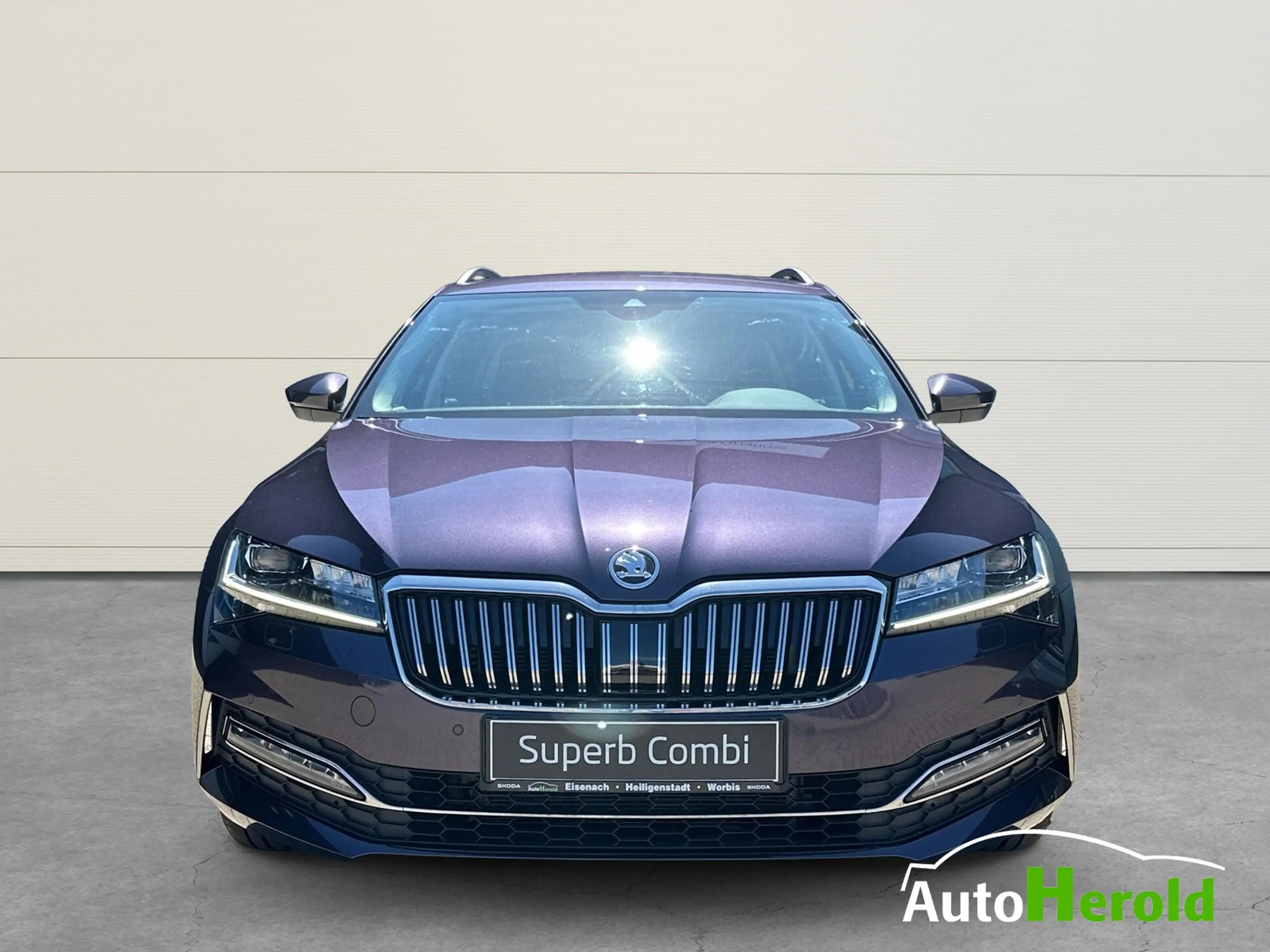 Skoda Superb Combi L&K AHK Individual Canton — photo 3