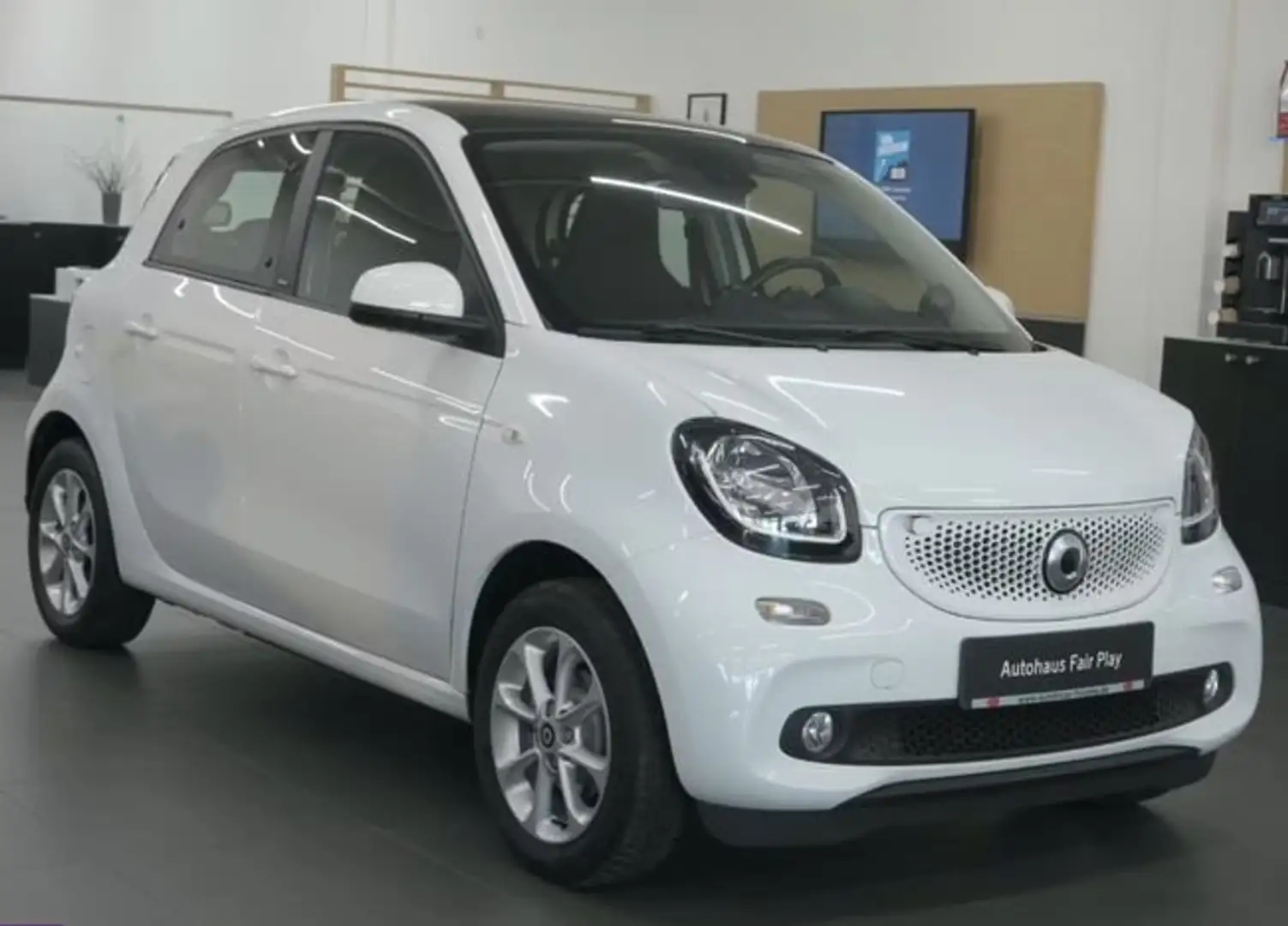 smart forFour 66 Passion Aut. Blanco - 1