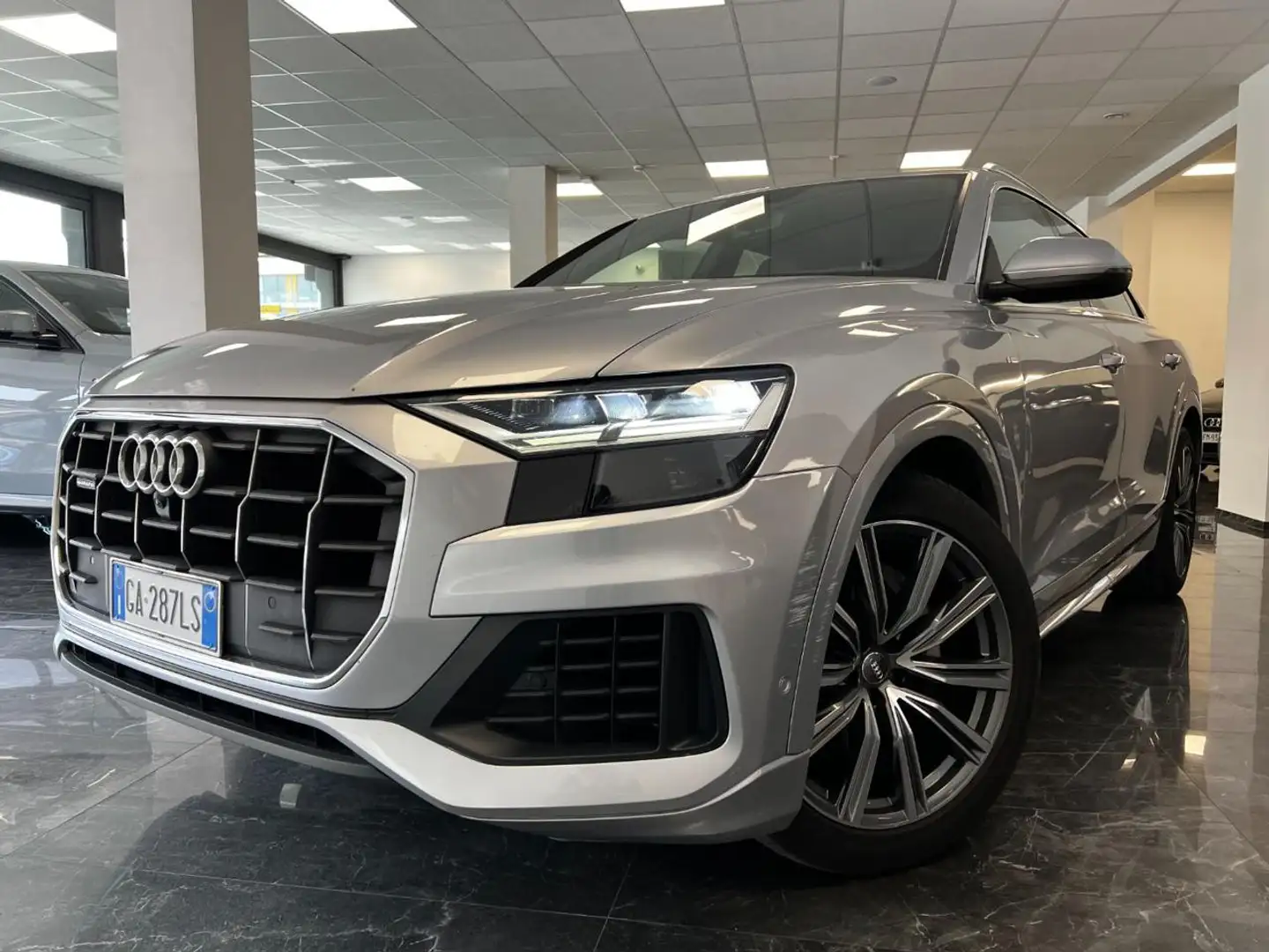 Audi Q8 45 TDI quattro tiptronic 2X S-Line / 360 Zilver - 1