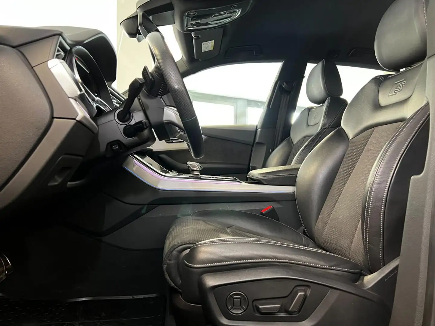 Audi Q8 45 TDI quattro tiptronic 2X S-Line / 360 Zilver - 2