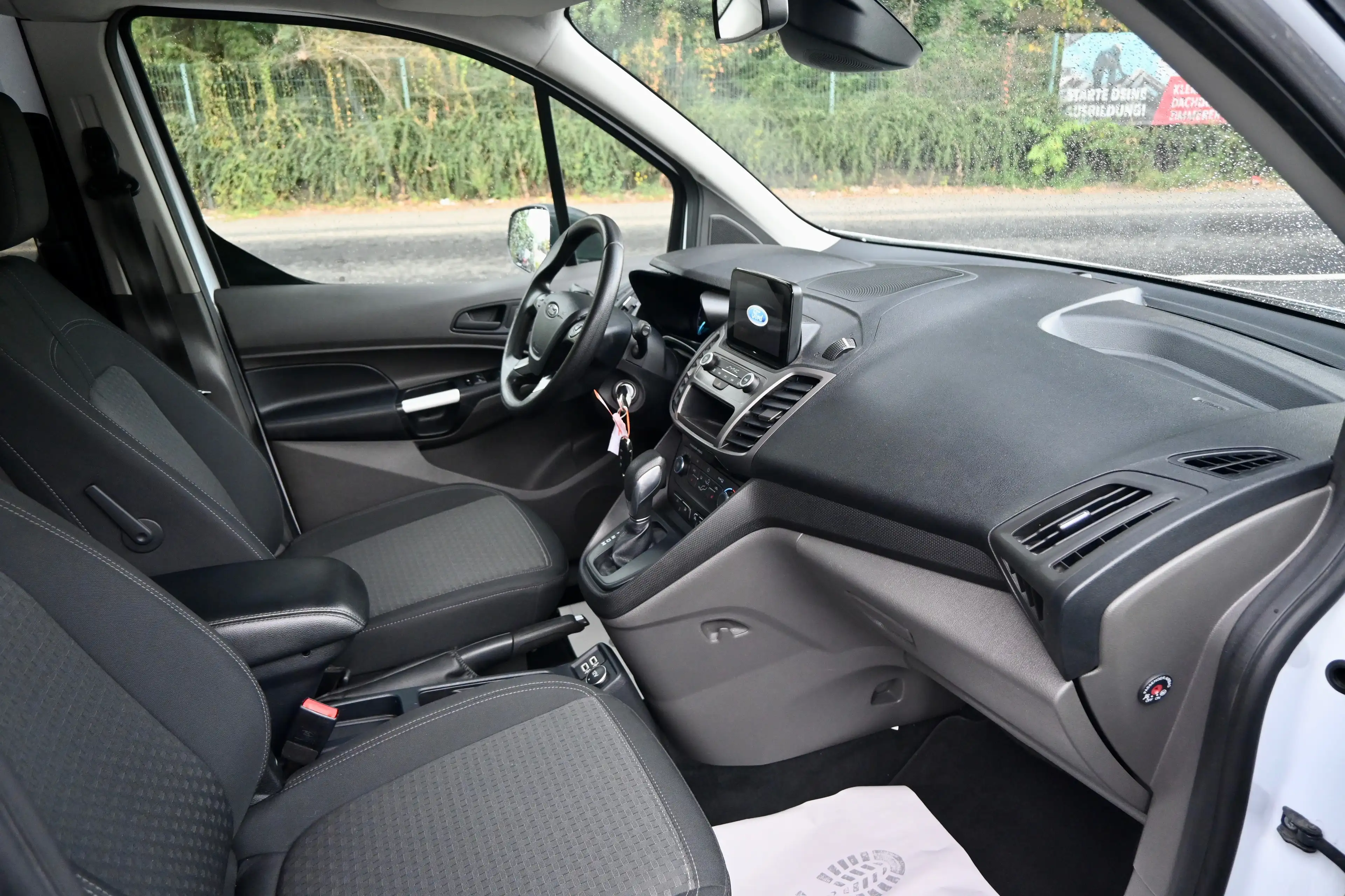 Ford Transit Connect Kombi lang Trend — photo 12