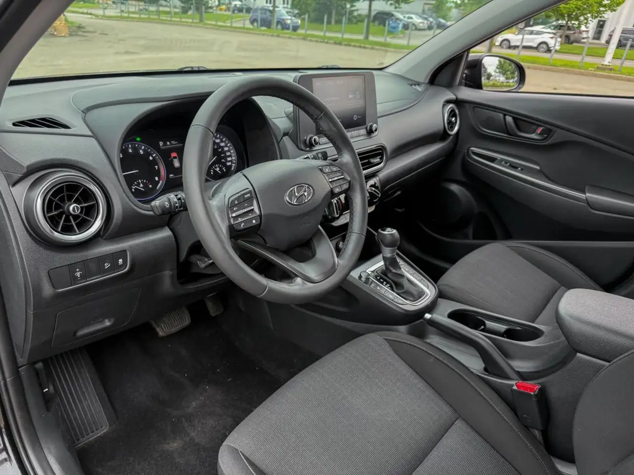 Hyundai KONA снимка Hyundai KONA