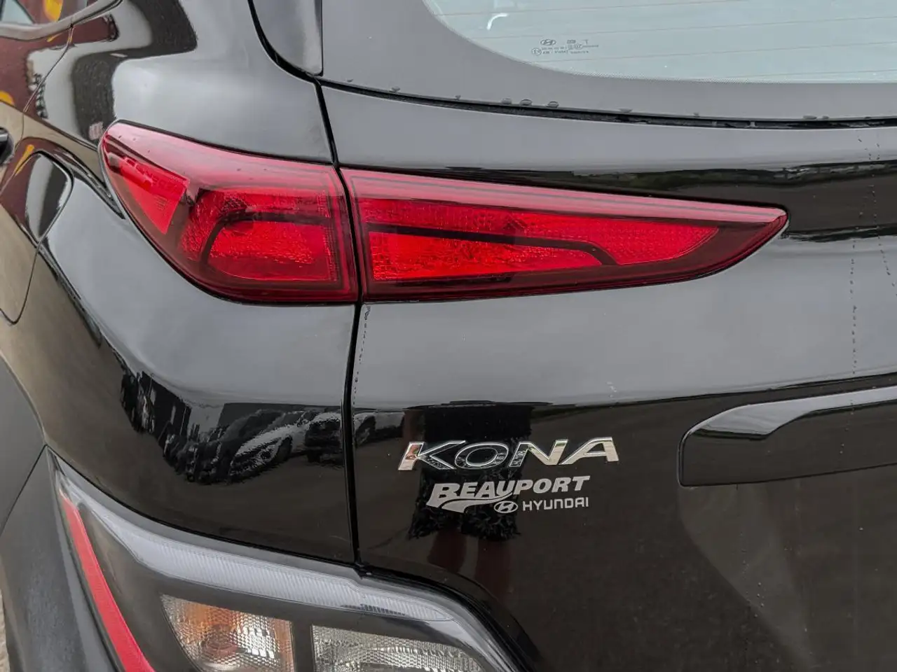 Hyundai KONA снимка Hyundai KONA
