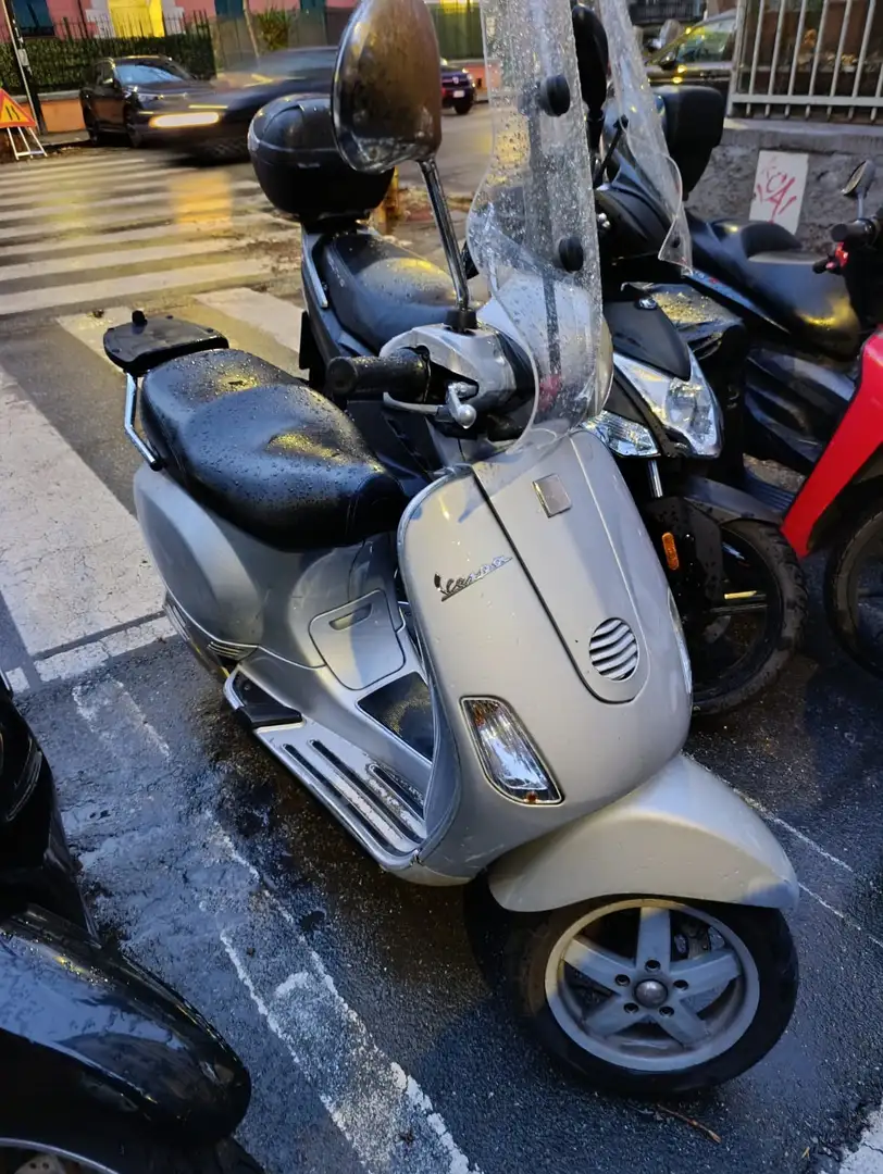 Vespa LX 125 - 2