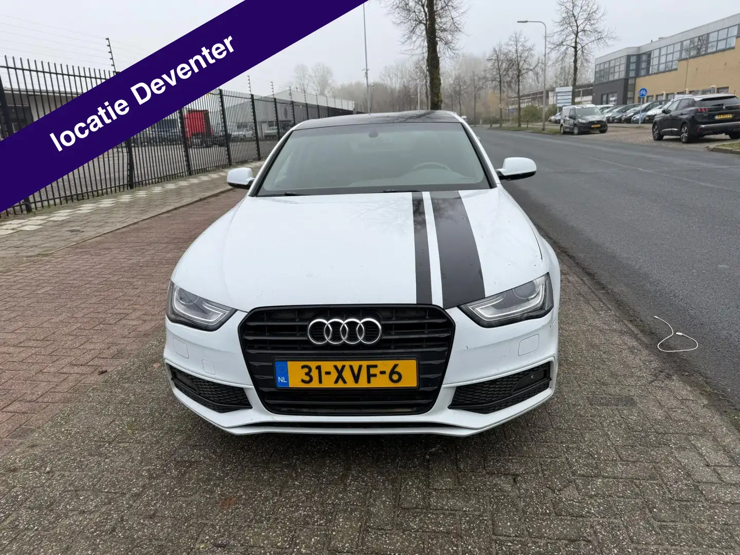 Audi A4 Limousine 1.8 TFSI Pro Line S LET OP MOTOR ROOKT Weiß - 2