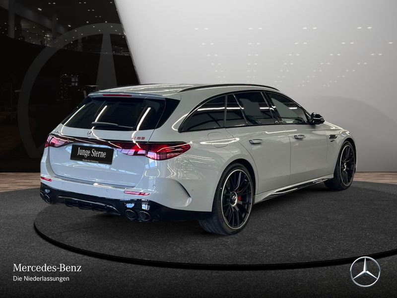 Mercedes-Benz E 53 AMG T 4M Hybrid Perf-Sitze Fahrass 360° Pano — photo 8