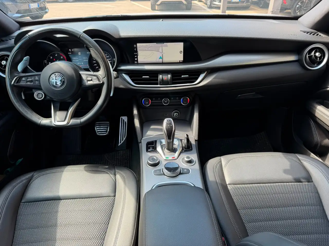 Alfa Romeo Stelvio 2022 — фото 14