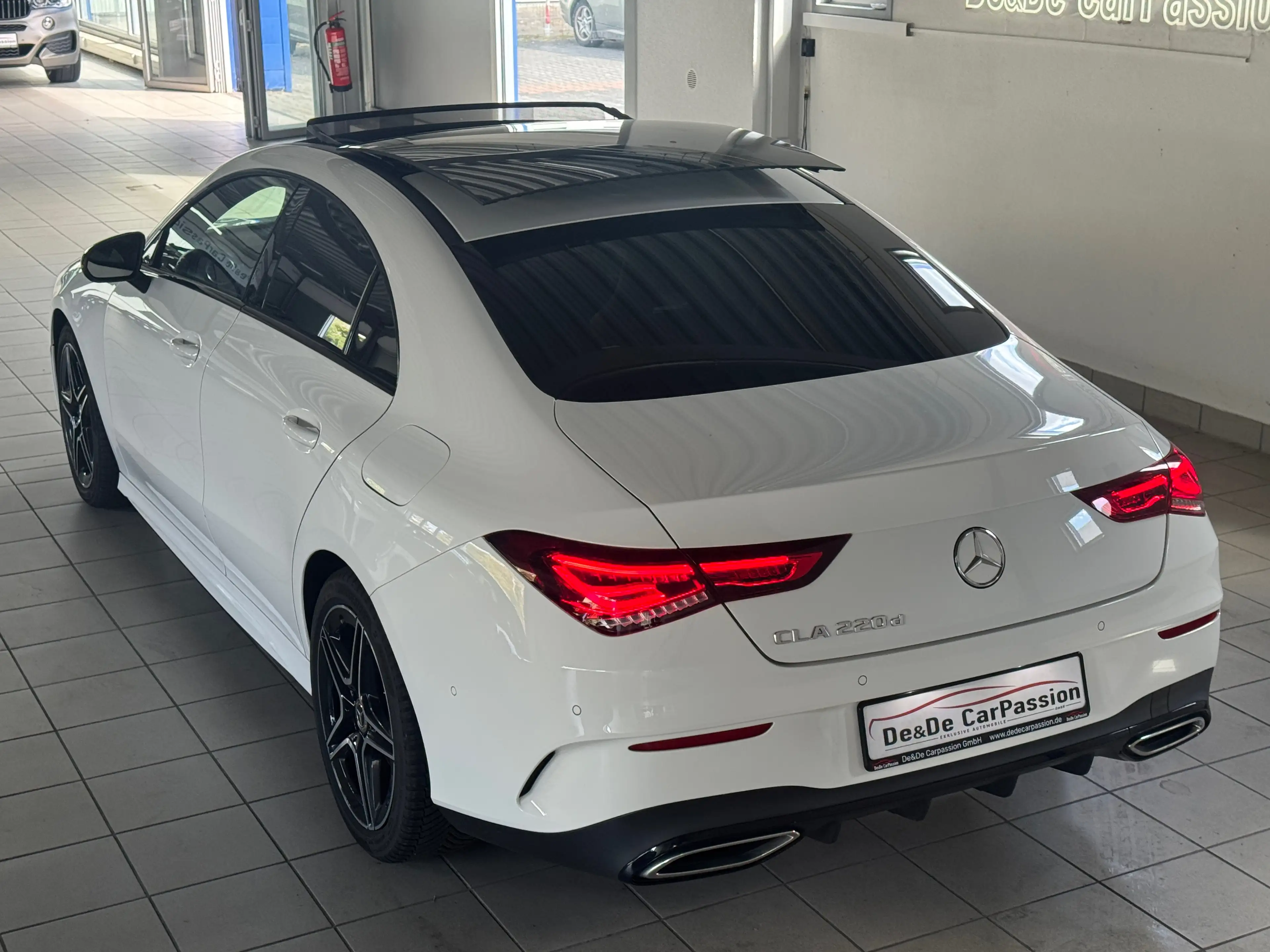 Mercedes-Benz CLA 220 CLA 220d AMG-Line*PANO+Multibeam+NightPak+U-Frei+1Hand — photo 15