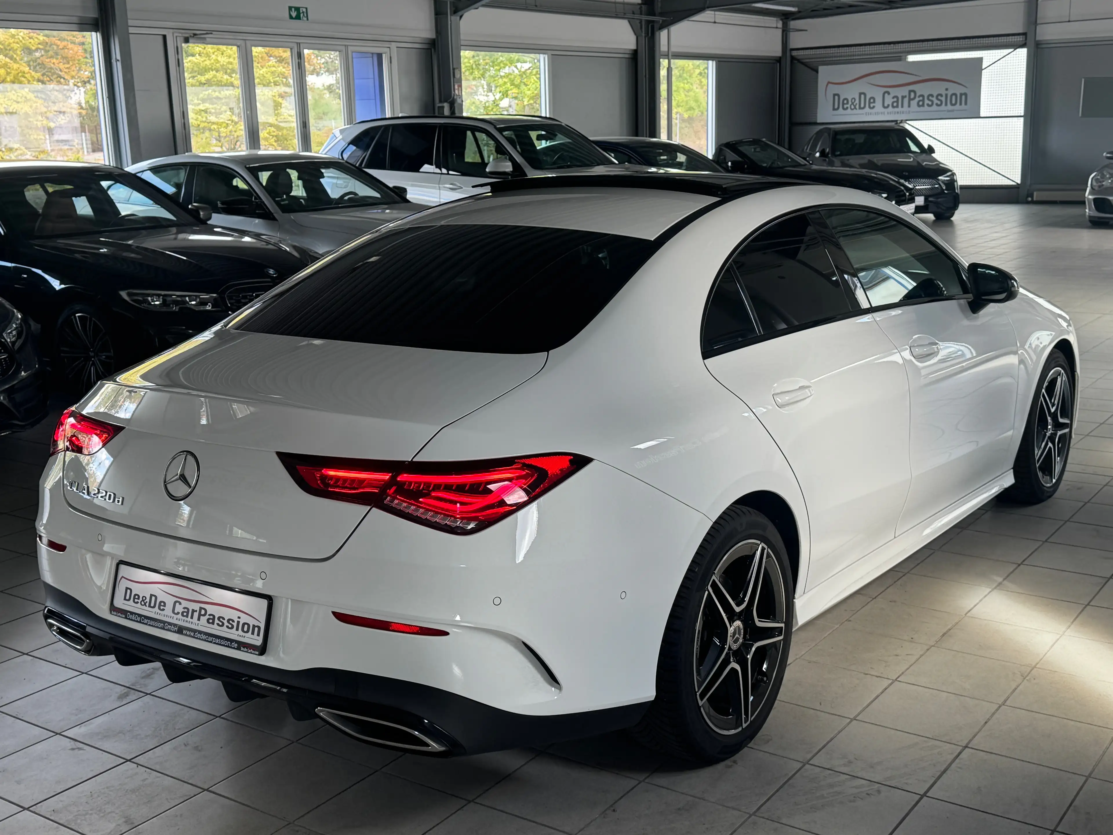 Mercedes-Benz CLA 220 CLA 220d AMG-Line*PANO+Multibeam+NightPak+U-Frei+1Hand — photo 13