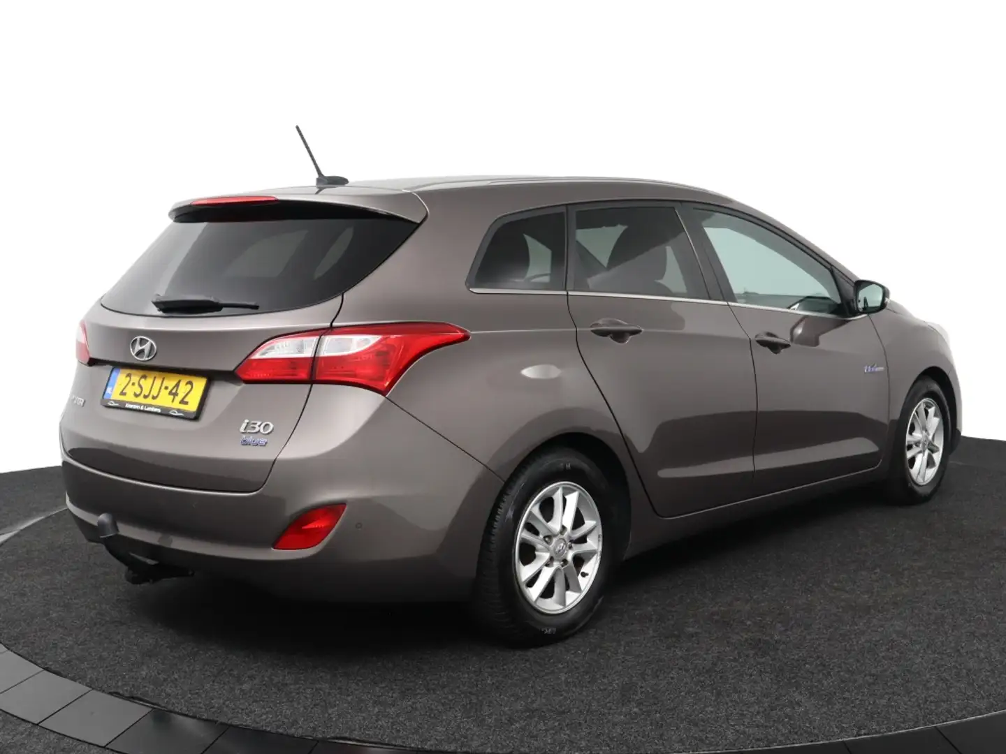 Hyundai i30 Wagon 1.6 GDi i-Motion Bruin - 2
