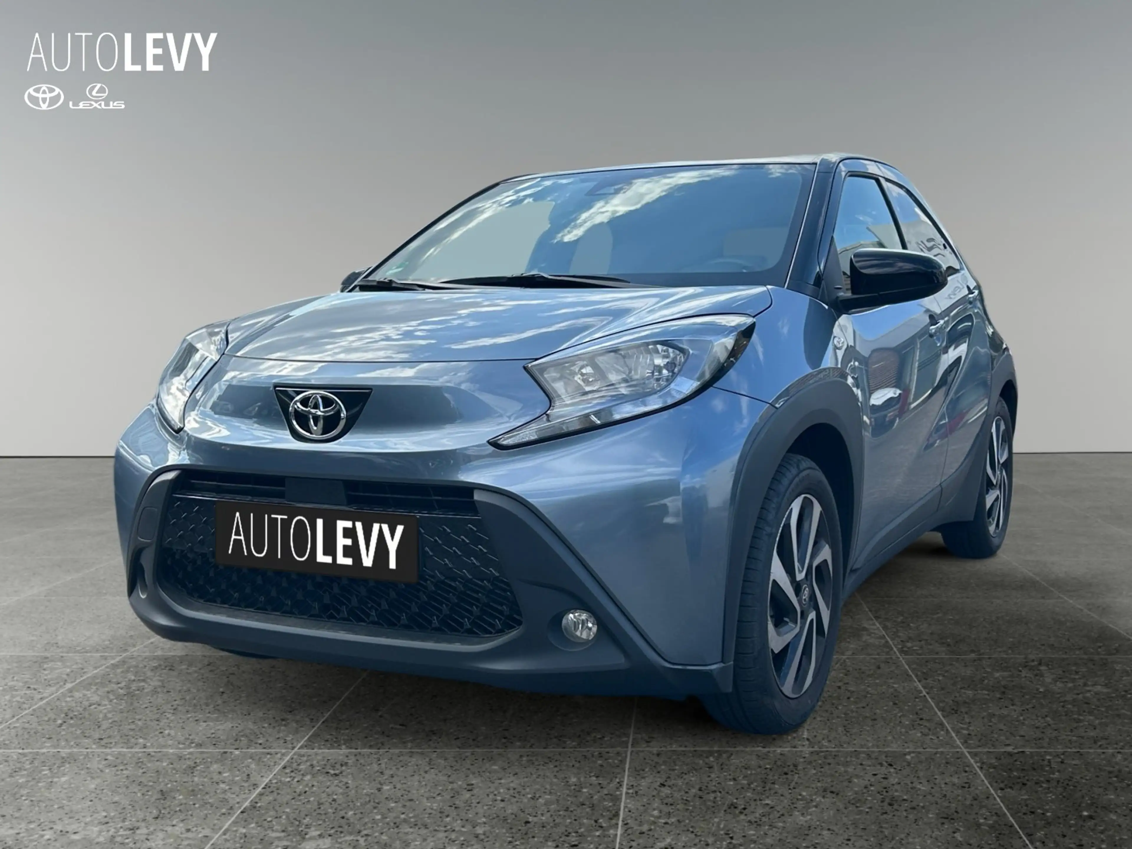 Toyota Aygo 1.0 Teamplayer AUT+Kamera+ACC+SHZ+PDC — photo 2
