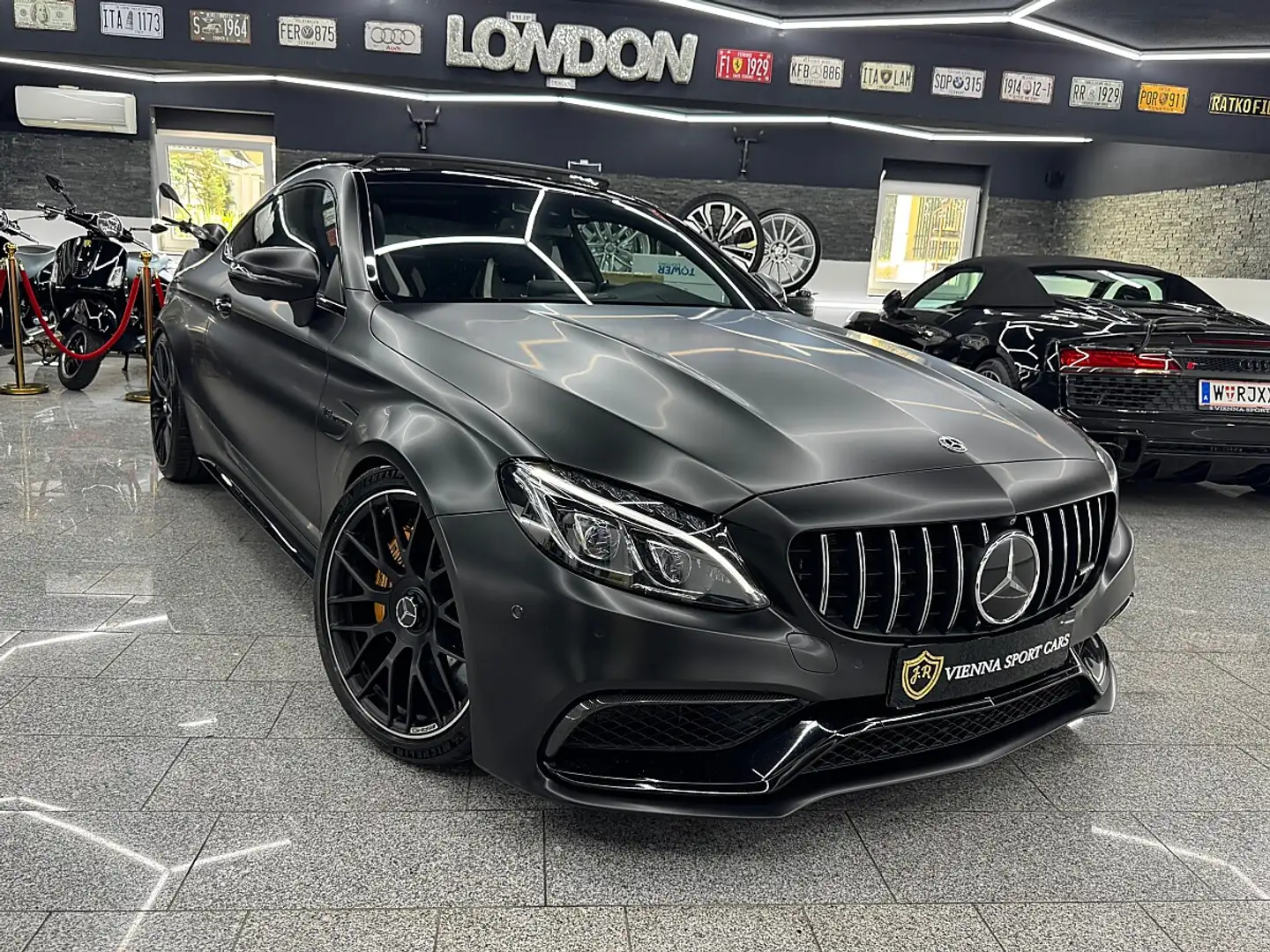 Mercedes-Benz Sonstige C 63 S AMG Coupe Aut.*Matt*Voll* Schwarz - 2