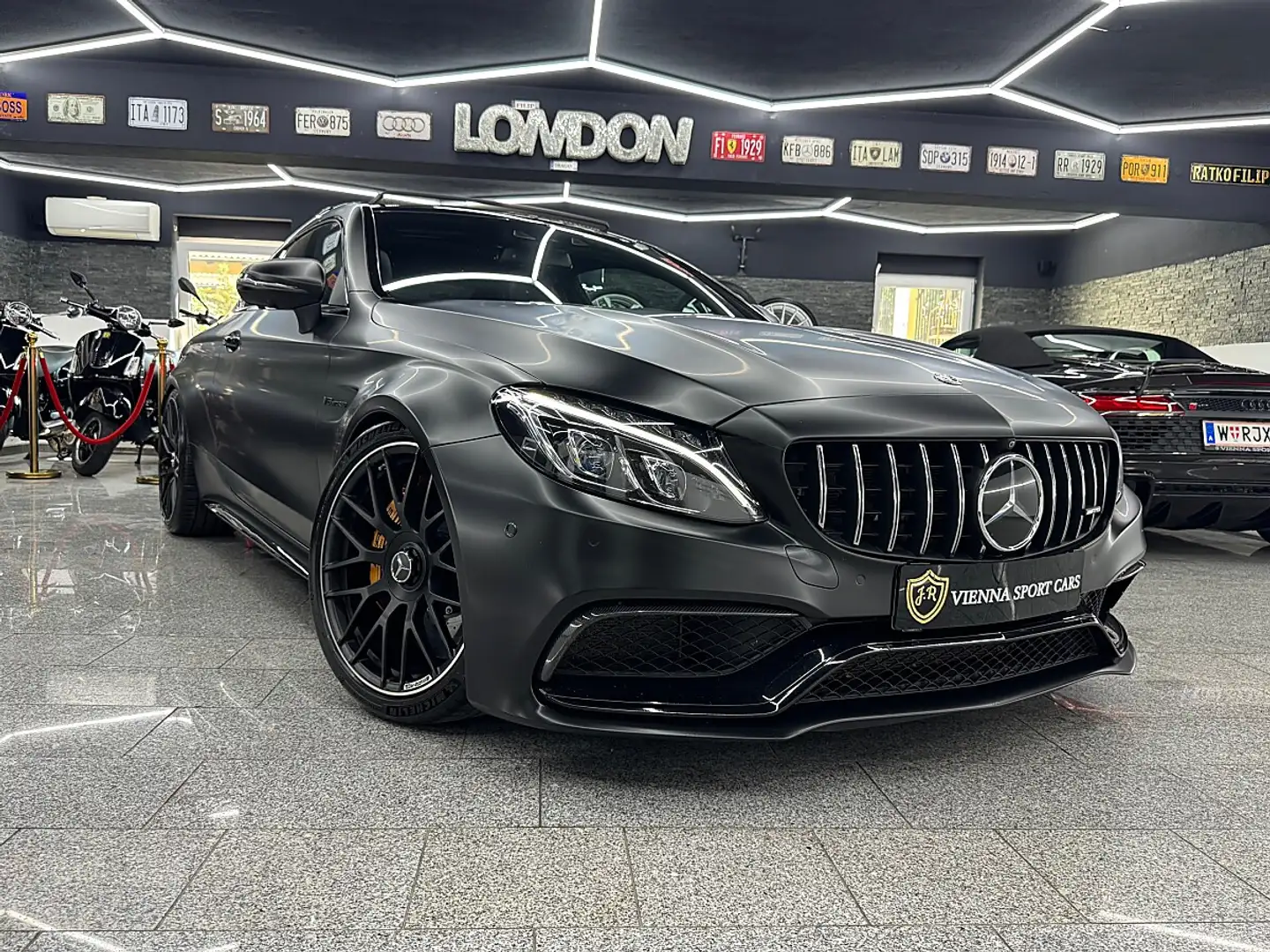 Mercedes-Benz Sonstige C 63 S AMG Coupe Aut.*Matt*Voll* Schwarz - 1