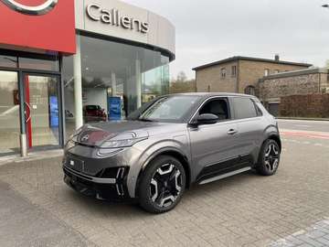 52 kWh EVOLVE + Chill Interior