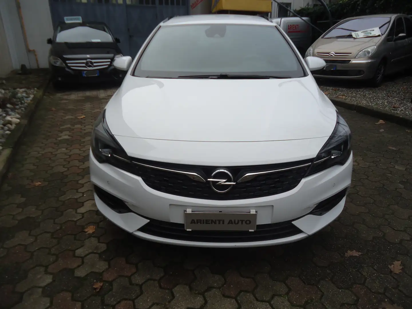 Opel Astra Sports Tourer 1.2 t GS Line s Bianco - 1