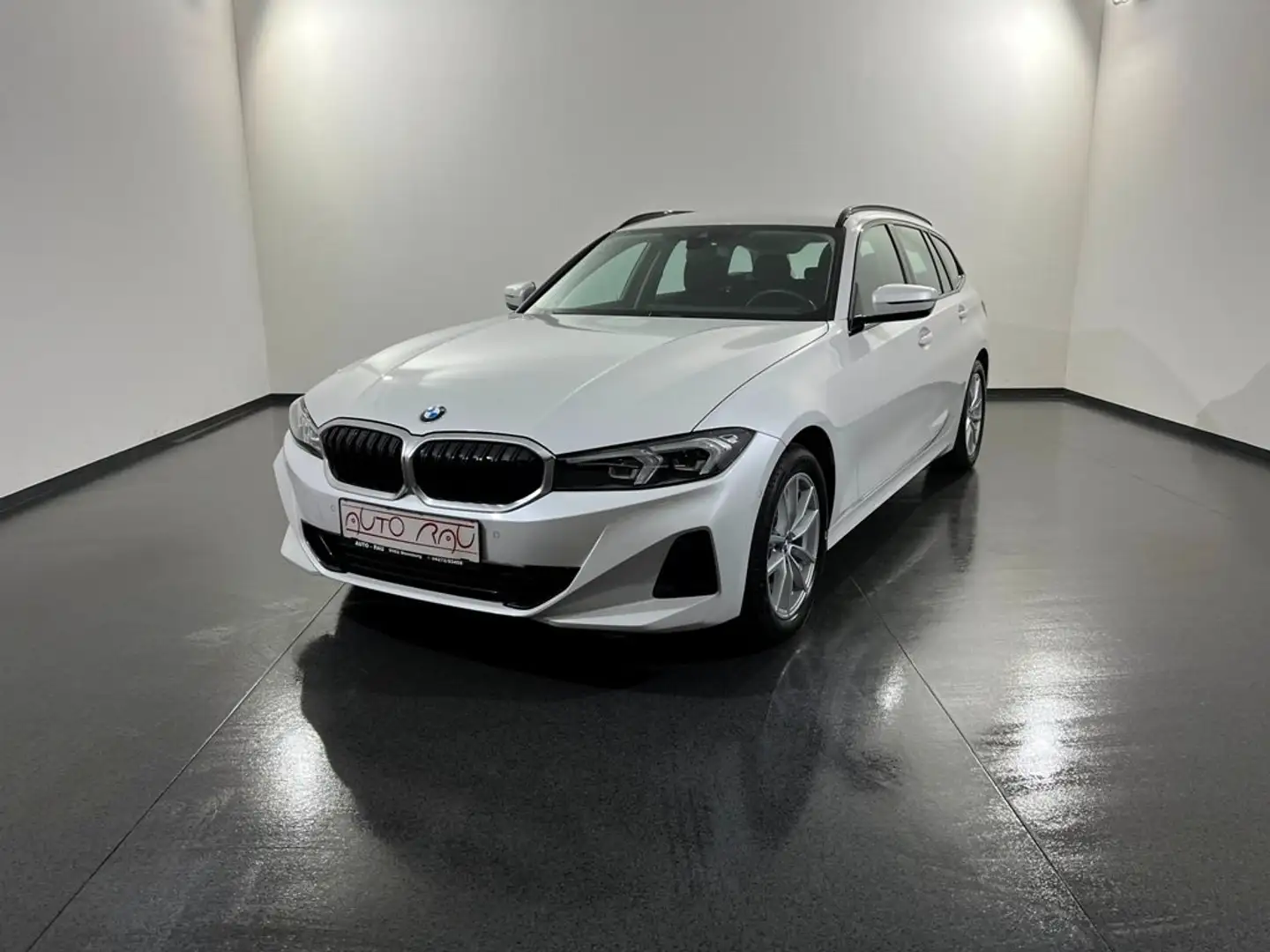 BMW 320 d Touring xDrive Automatik *LED*NAVI*RFK* Weiß - 2