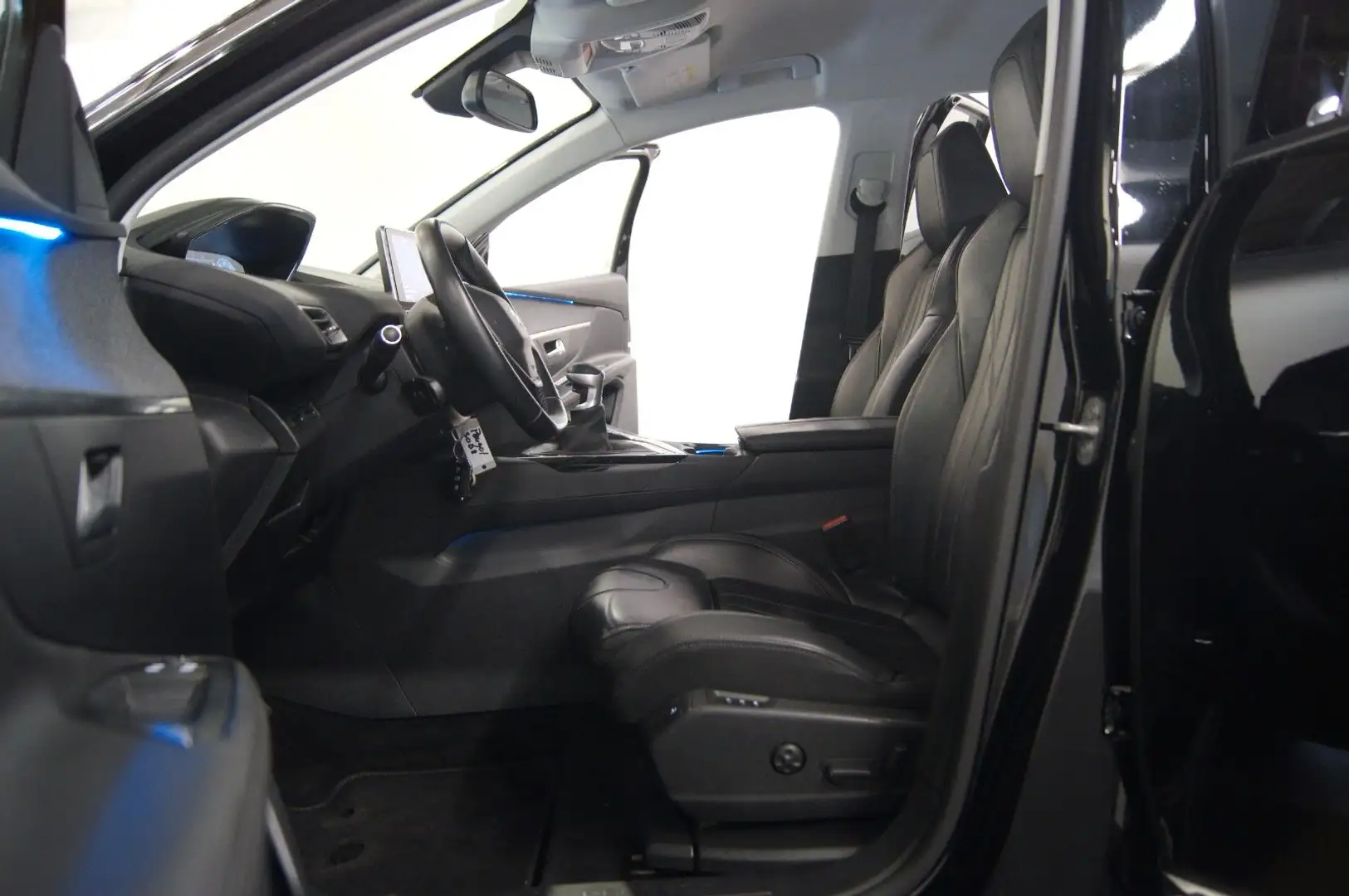 Peugeot 3008 Allure NAVI|LED|DAB|AMBIENTE|1HAND Schwarz - 2